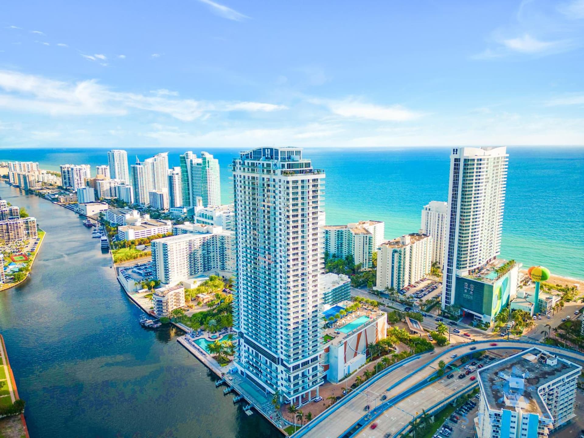 Beach House Design featured exterior or lobby in Hollywood, FL — similar hotel