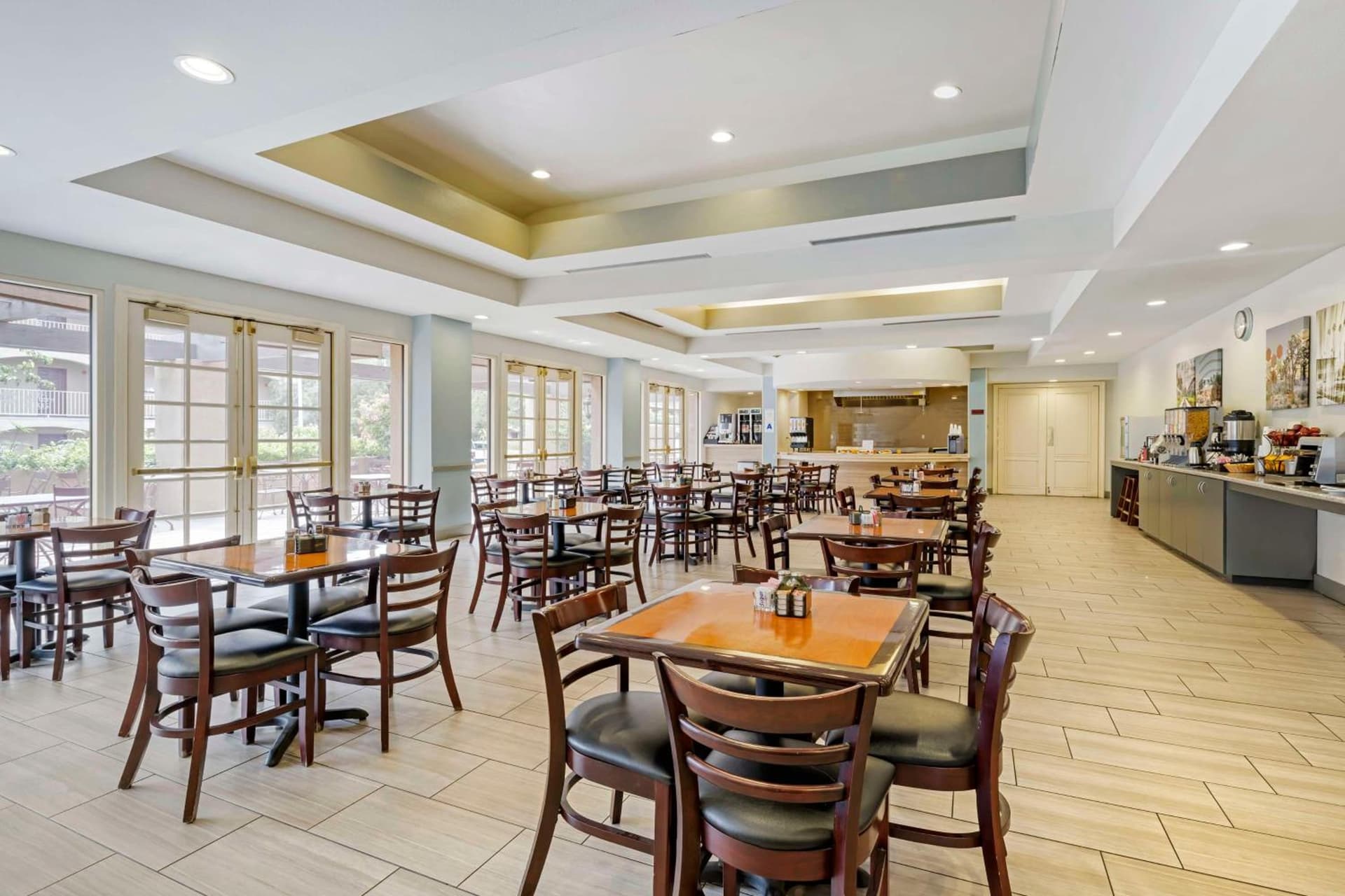 Best Western Plus Palm Desert Resort gallery photo in Palm Desert, CA — image 32