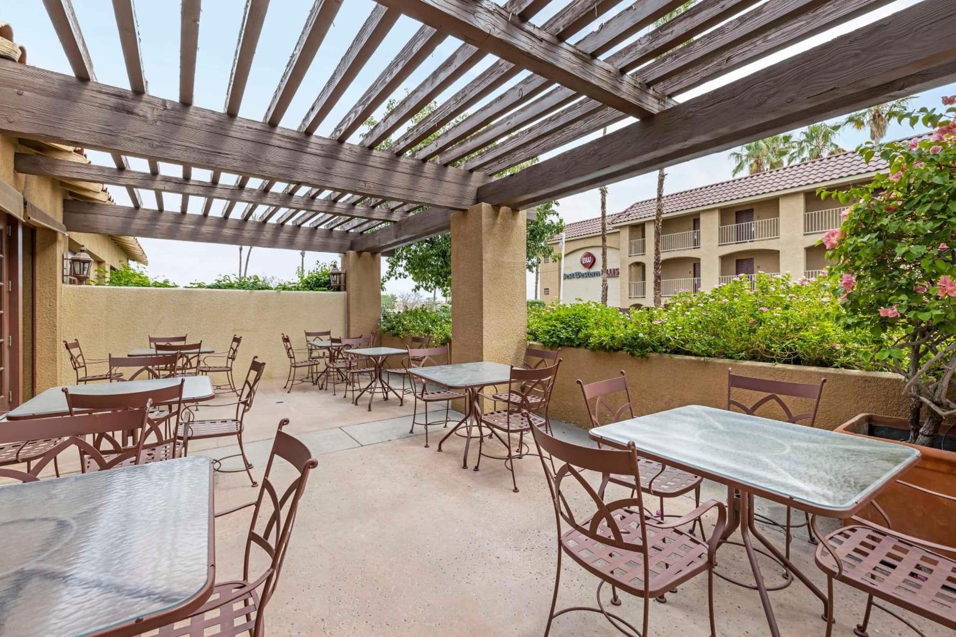 Best Western Plus Palm Desert Resort gallery photo in Palm Desert, CA — image 30