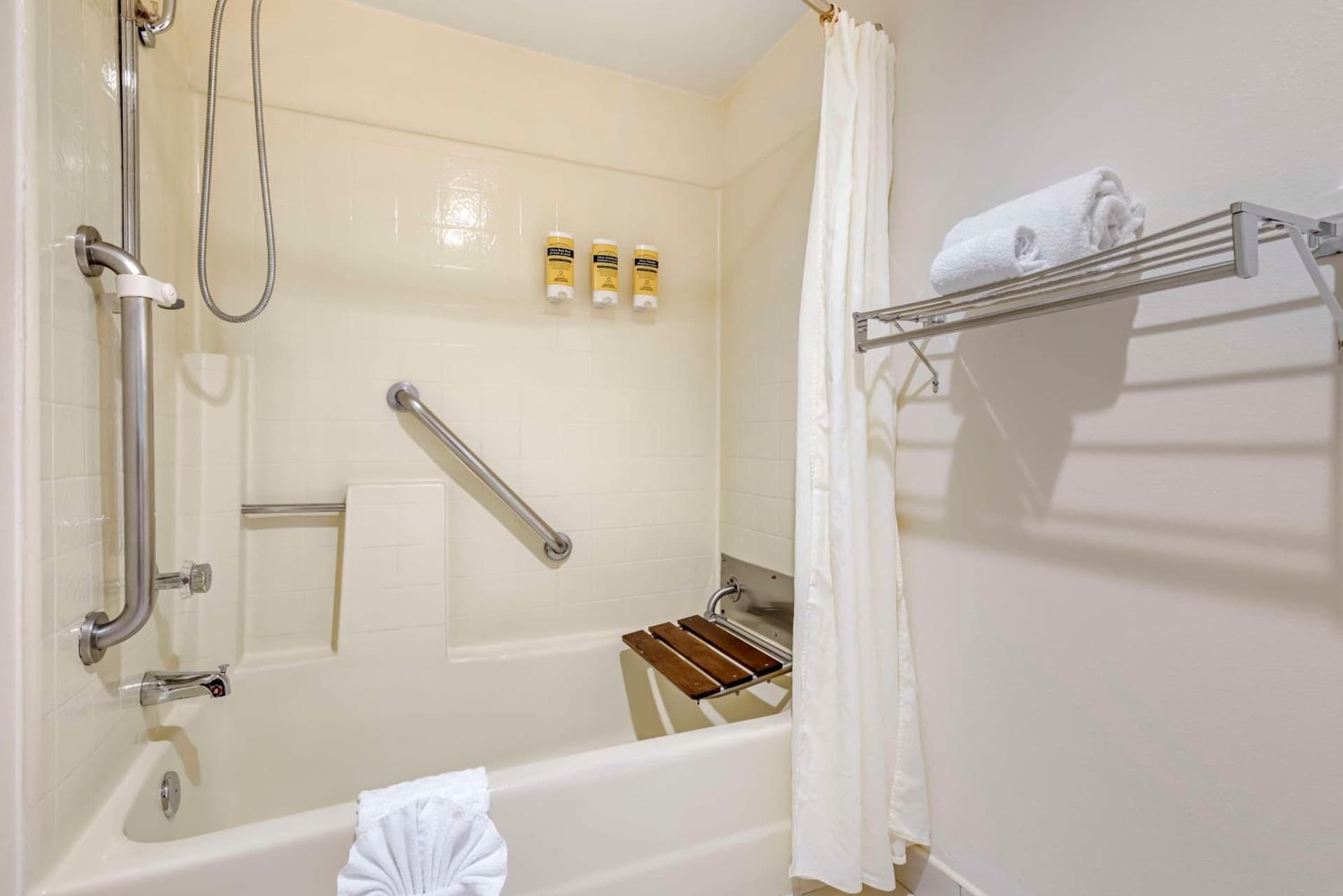 Best Western Plus Palm Desert Resort gallery photo in Palm Desert, CA — image 5