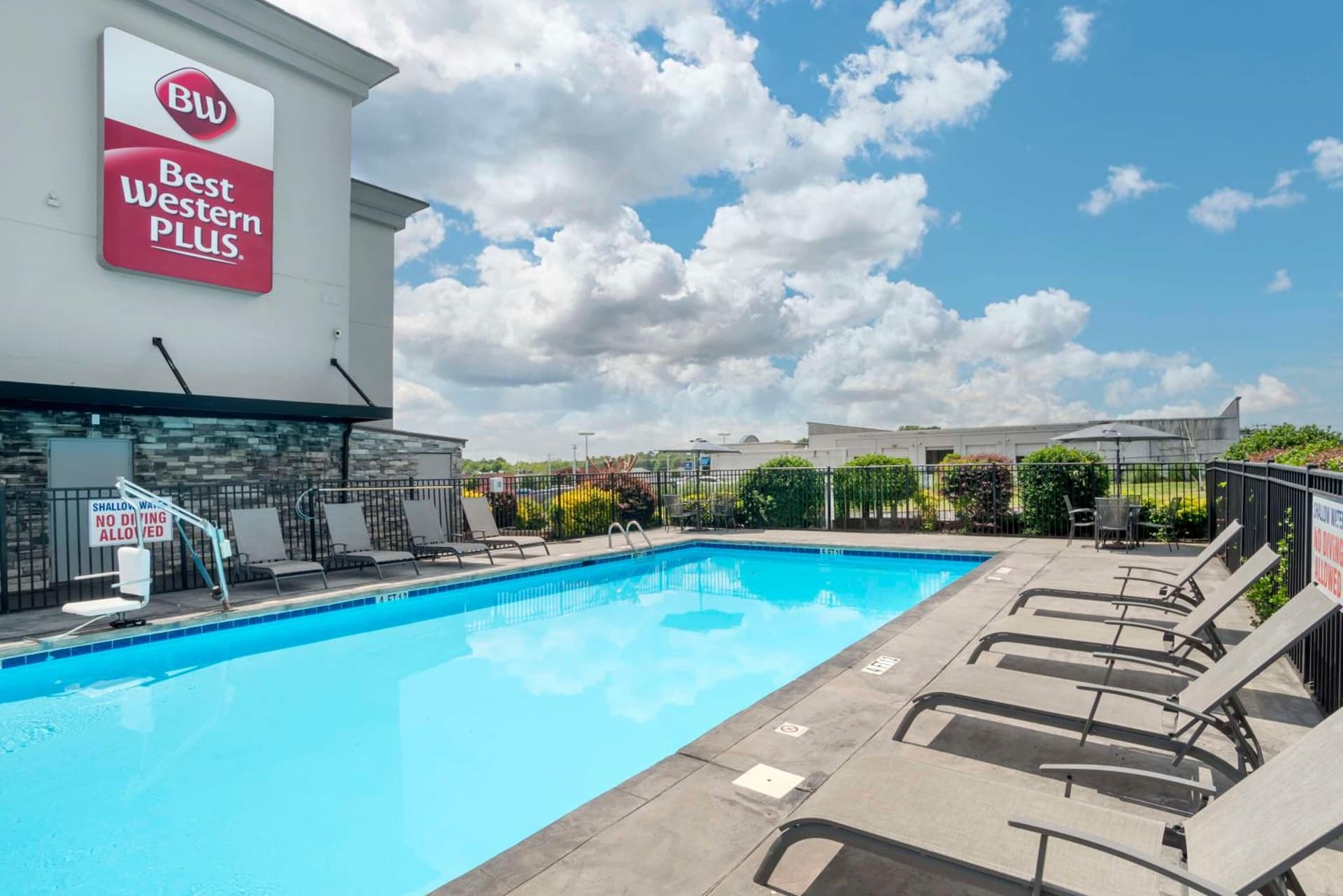 Best Western Plus Greenville I-385 Inn & Suites gallery photo in Greenville, SC — image 39