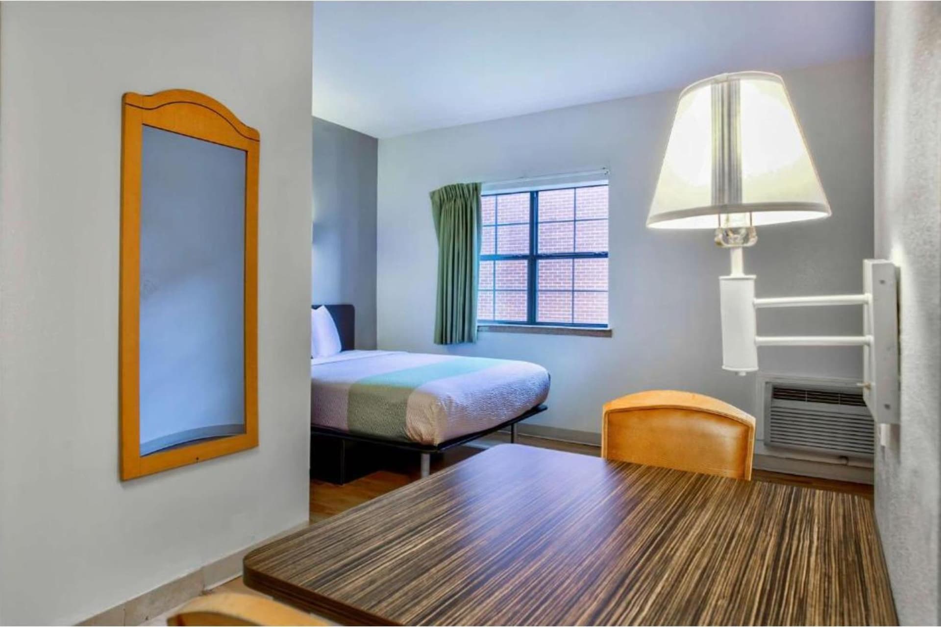 OYO Townhouse Beaumont Medical Center Area I-10 gallery photo in Beaumont, TX — image 20