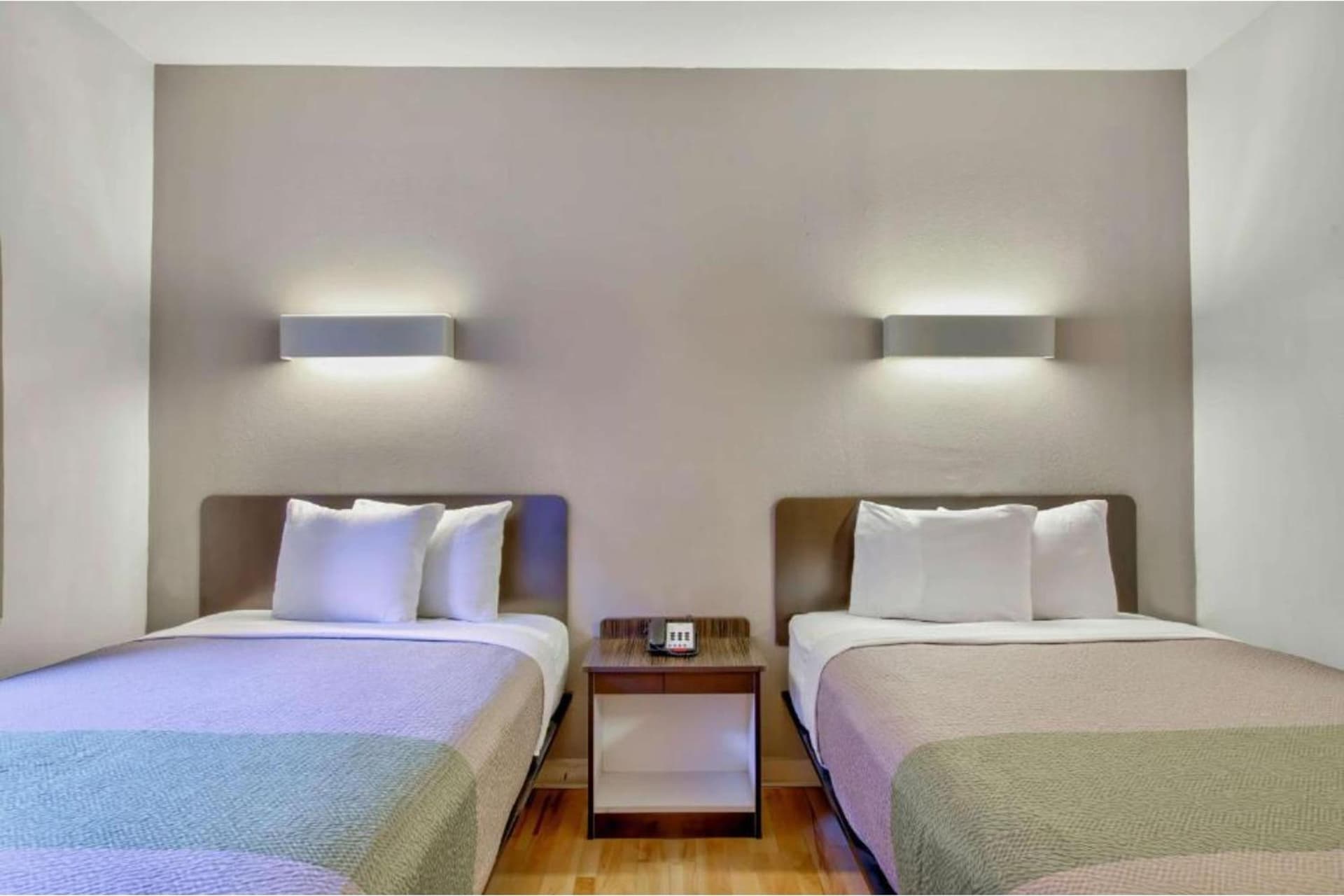 OYO Townhouse Beaumont Medical Center Area I-10 gallery photo in Beaumont, TX — image 22
