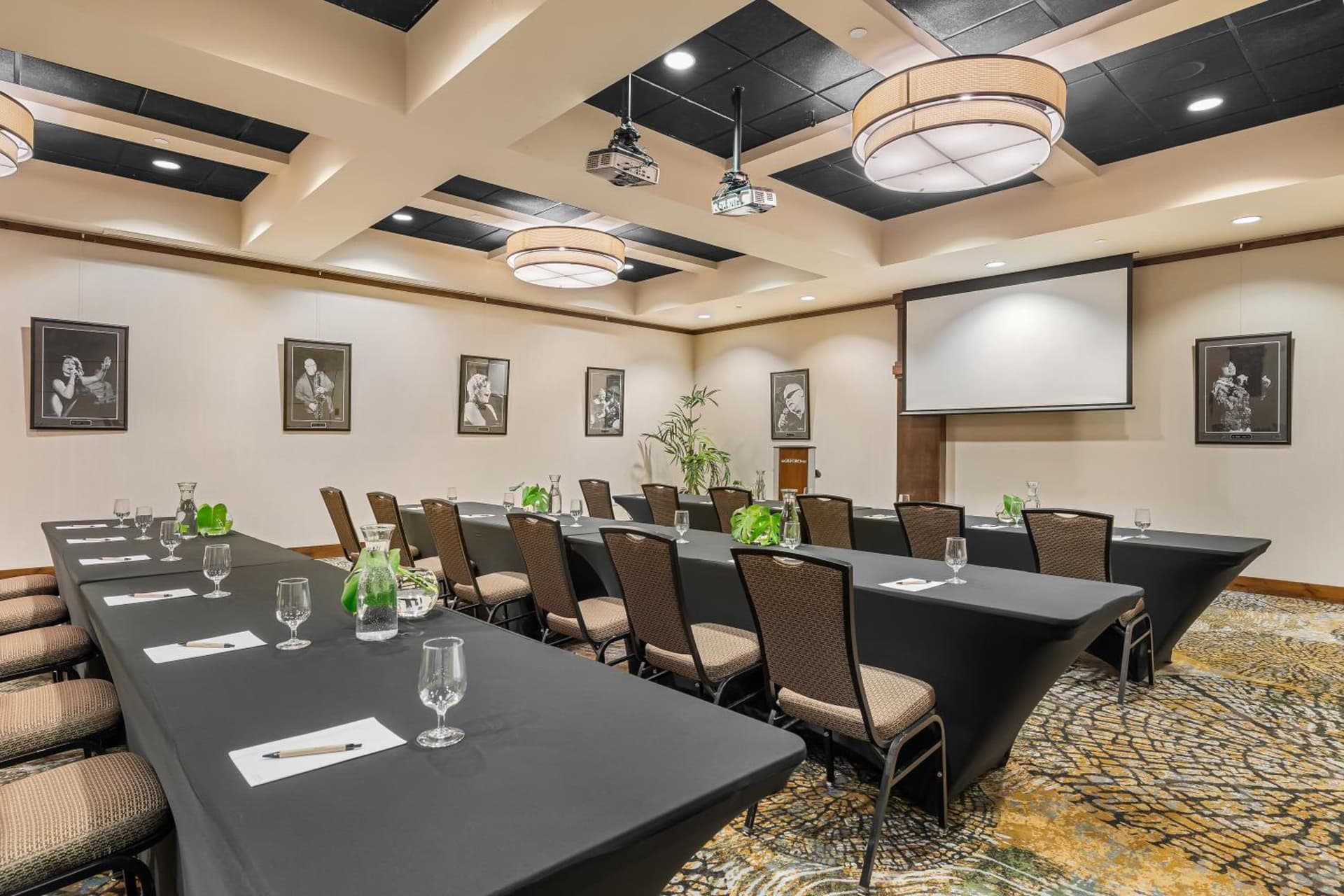 Oxford Hotel Bend gallery photo in Bend, OR — image 17