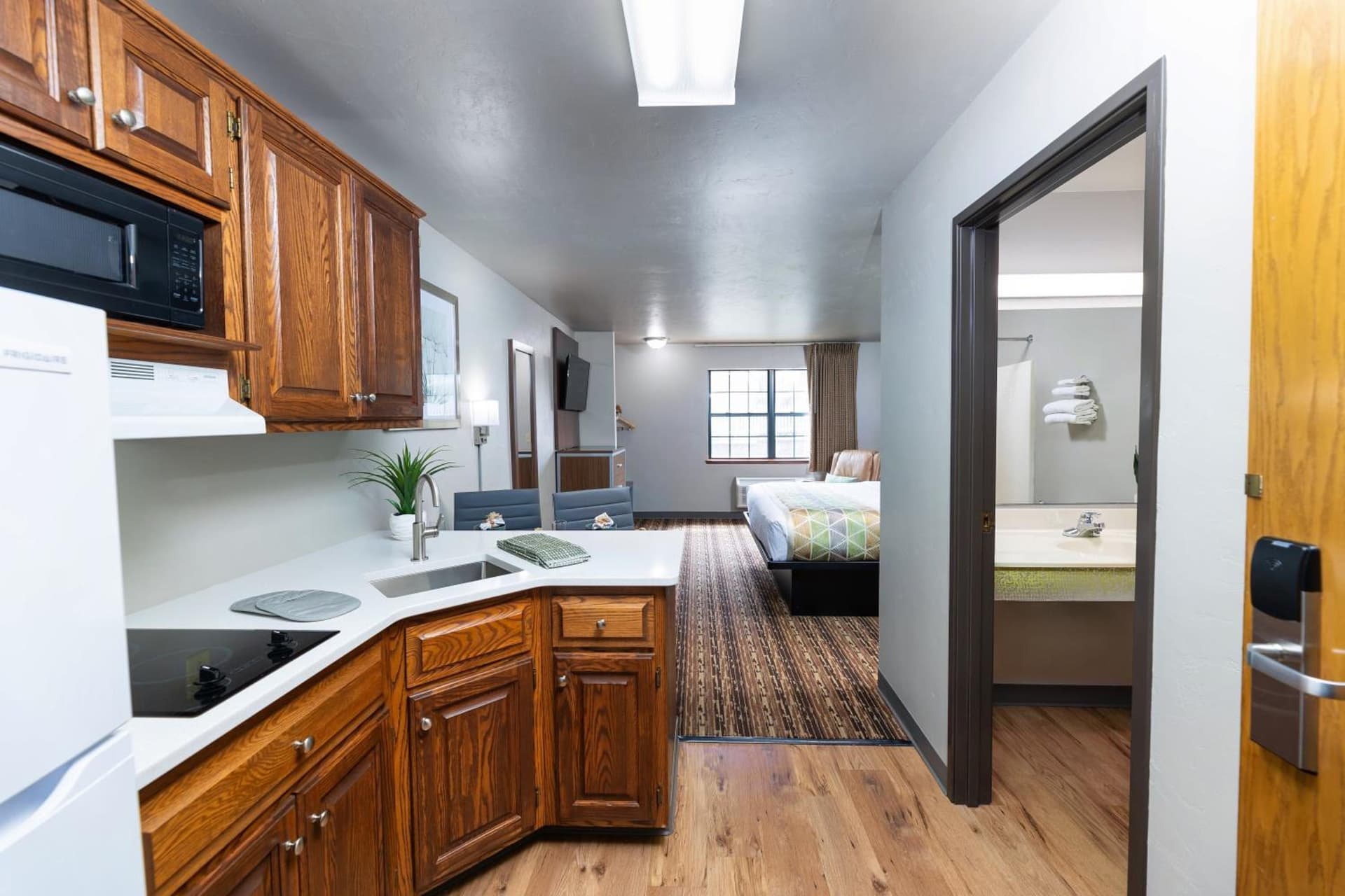 Extended Stay Airport gallery photo in Green Bay, WI — image 19