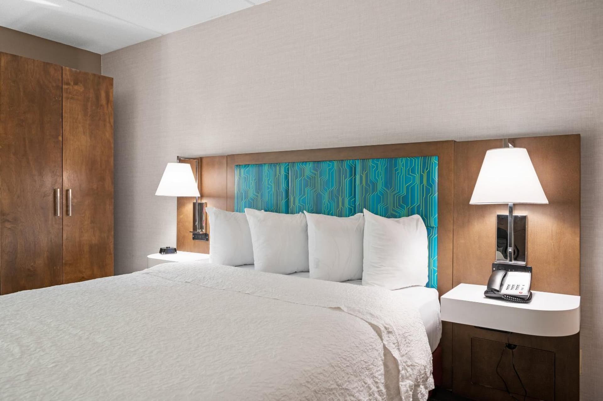Hampton Inn Cleveland-Westlake gallery photo in Westlake, OH — image 12