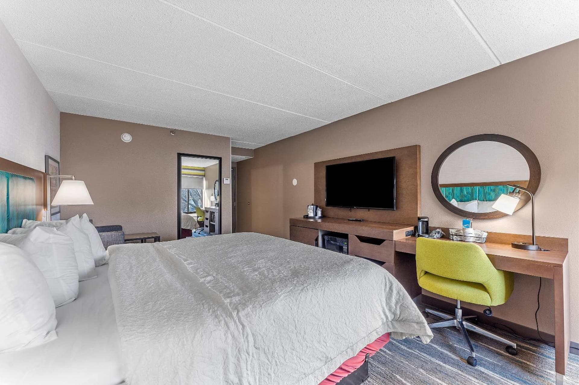 Hampton Inn Cleveland-Westlake gallery photo in Westlake, OH — image 6