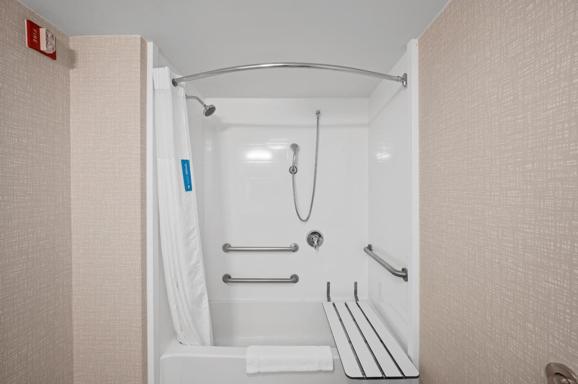 Hampton Inn Cleveland-Westlake gallery photo in Westlake, OH — image 36