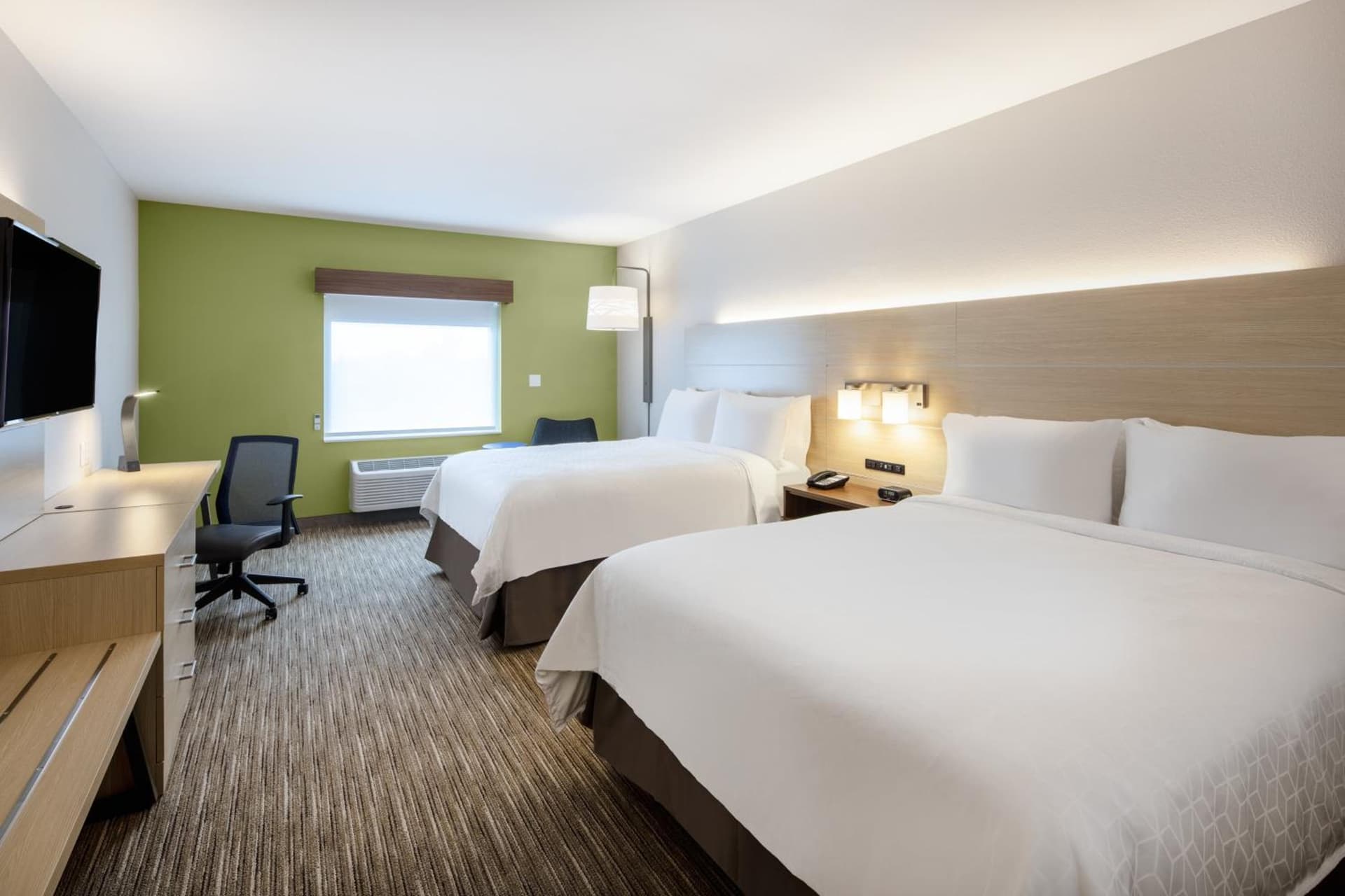 Holiday Inn Express & Suites Ft Myers Beach-Sanibel Gateway by IHG gallery photo in Fort Myers Beach, FL — image 15