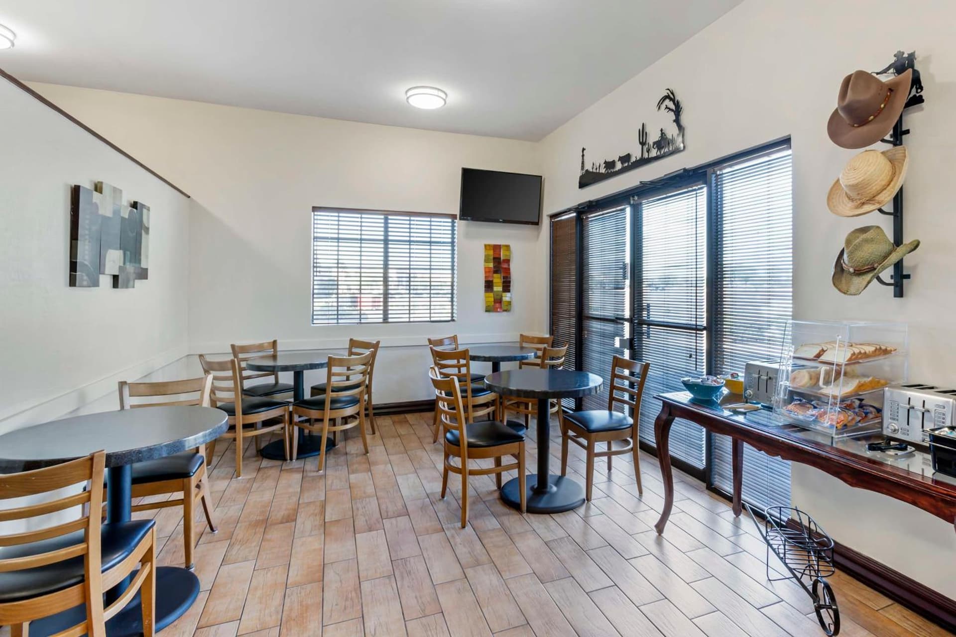 Best Western Superstition Springs Inn property views in Mesa, AZ — gallery photo 3