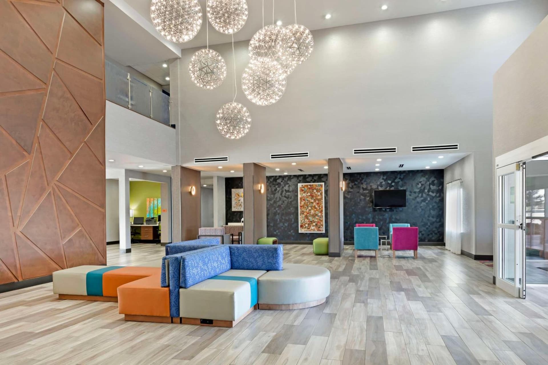 Best Western Plus Medical Center interior in Amarillo, TX — gallery photo 2
