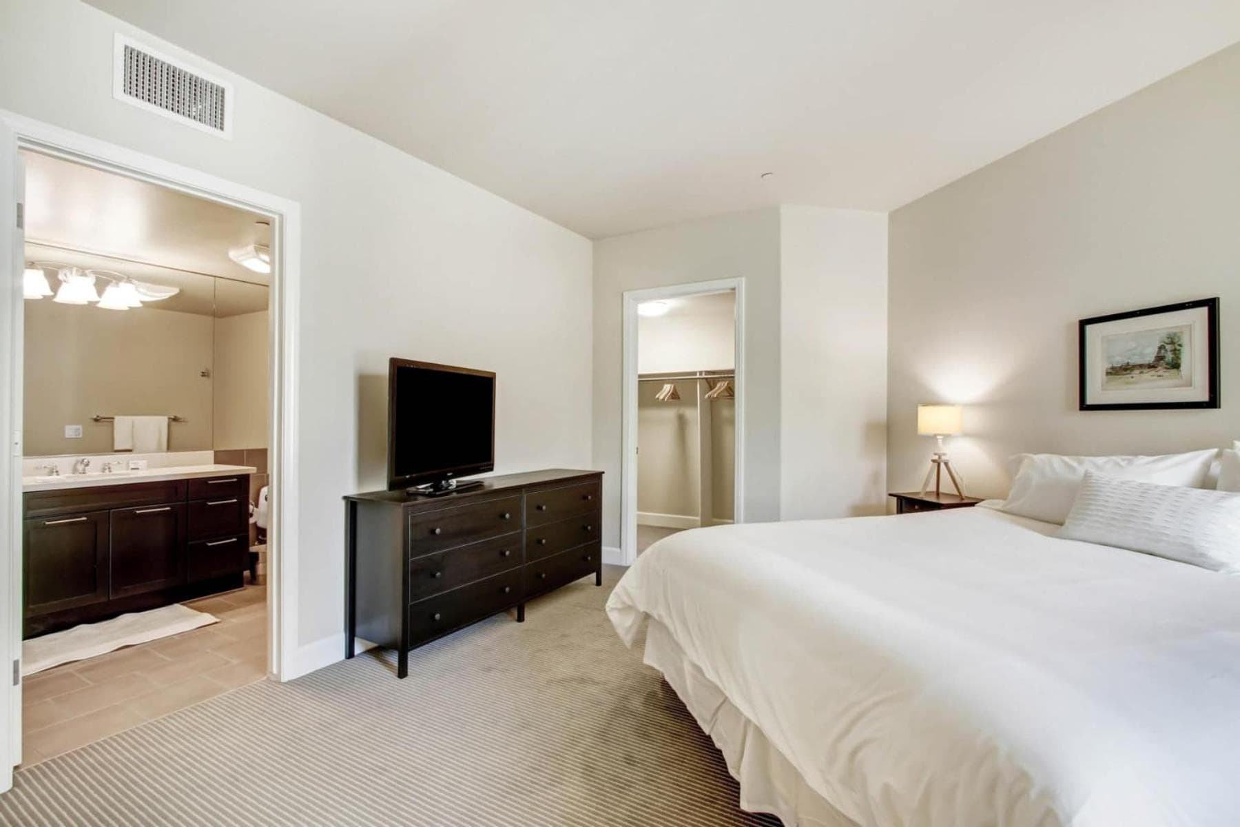 Americana At Brand Glendale California interior in Glendale, CA — gallery photo 2