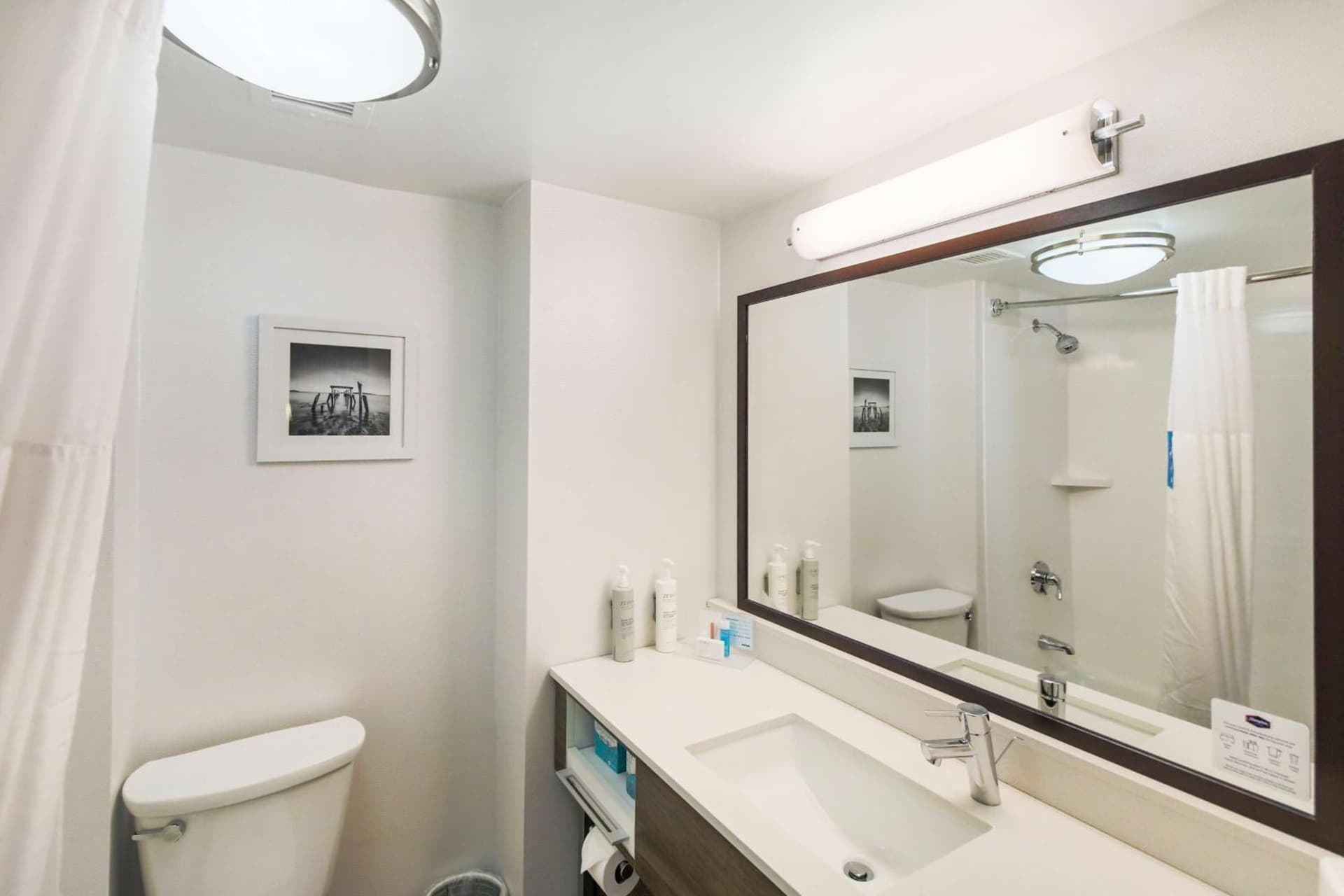 Hampton Inn Fall River/Westport gallery photo in North Westport, MA — image 28