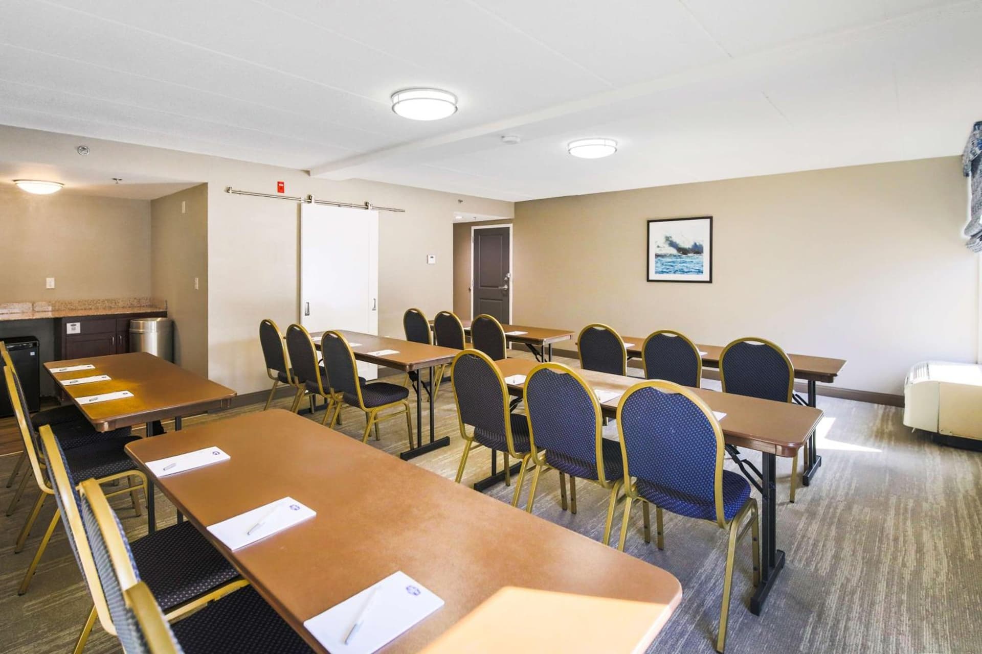 Hampton Inn Fall River/Westport gallery photo in North Westport, MA — image 4