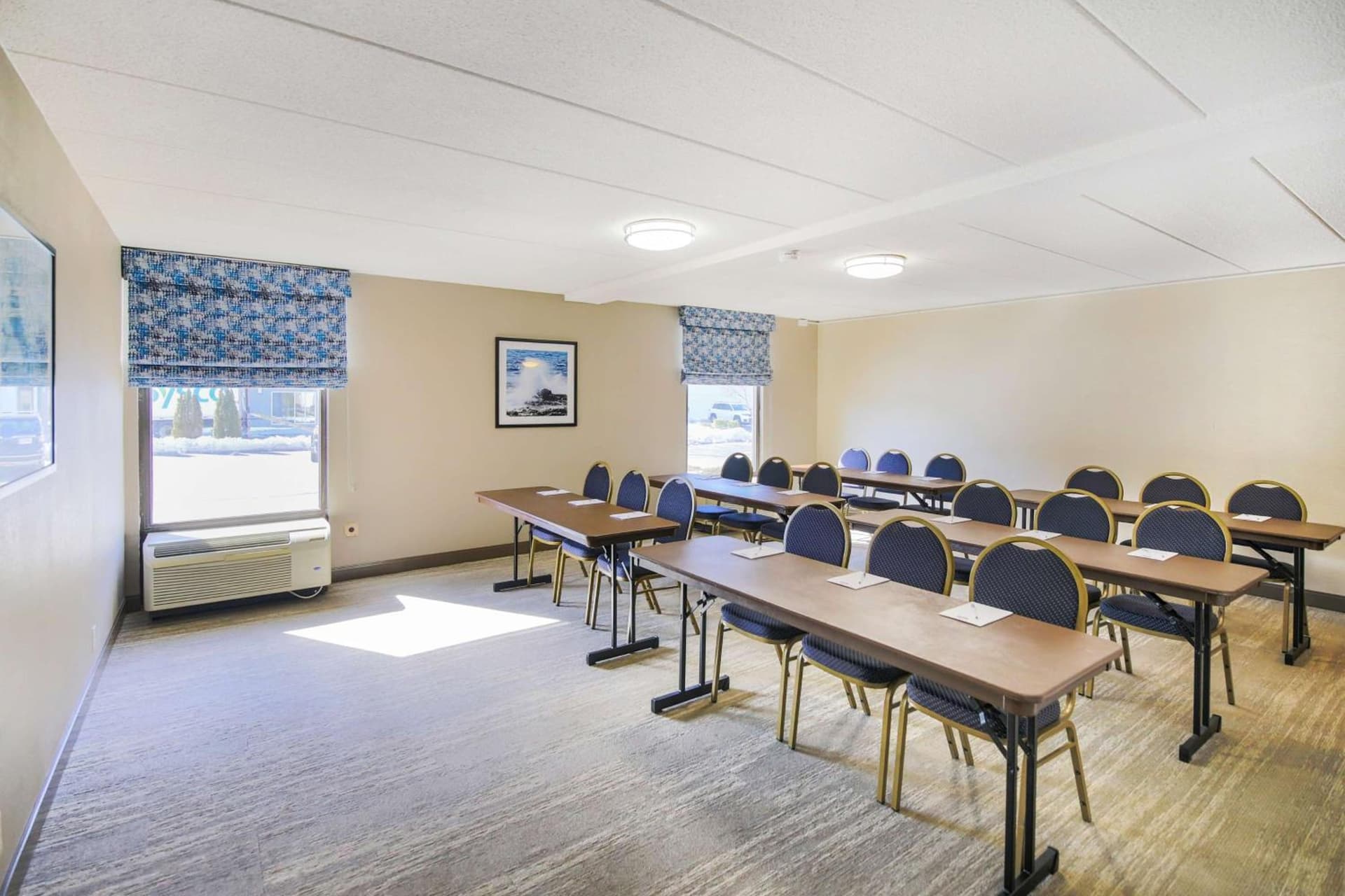 Hampton Inn Fall River/Westport gallery photo in North Westport, MA — image 45
