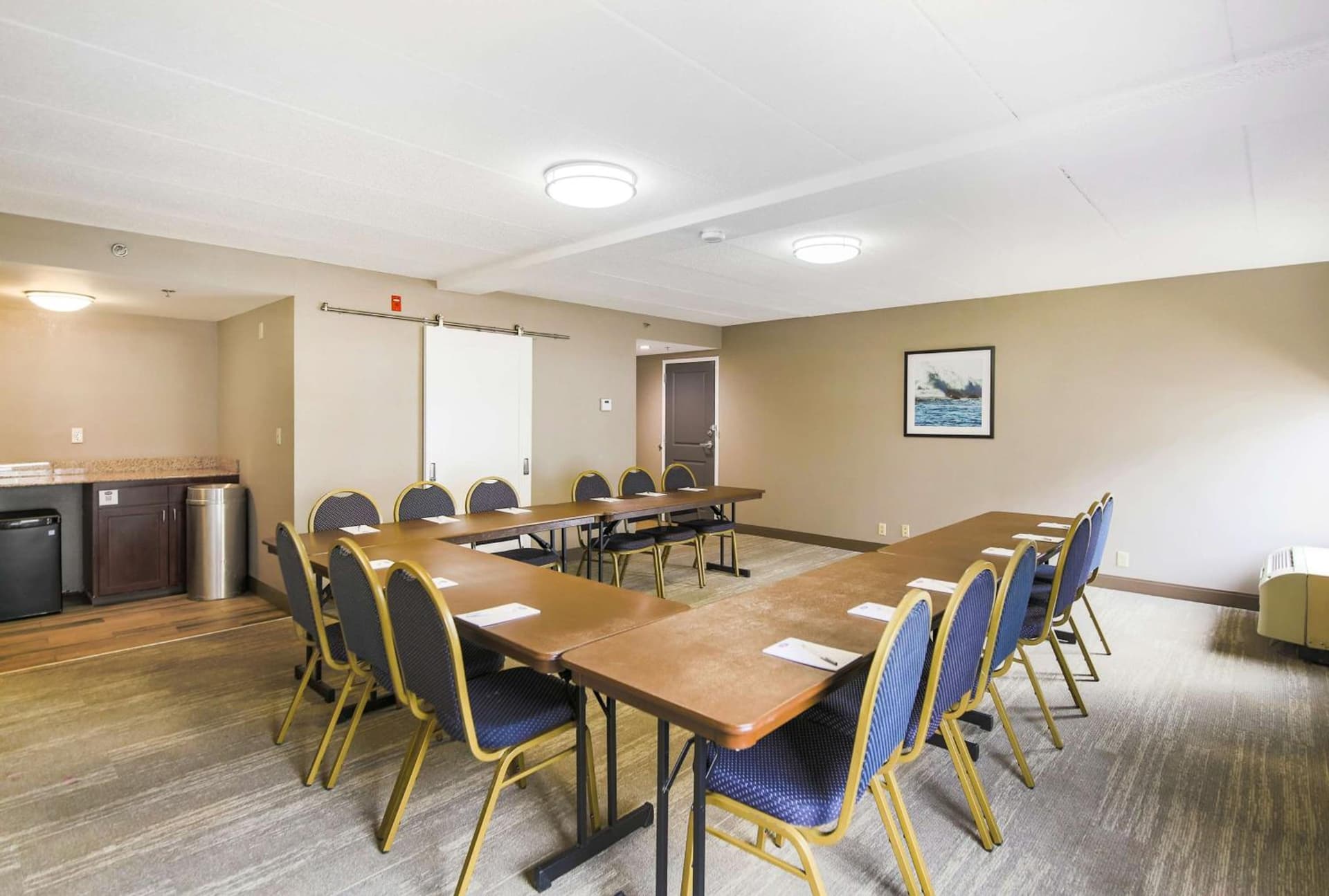 Hampton Inn Fall River/Westport gallery photo in North Westport, MA — image 12
