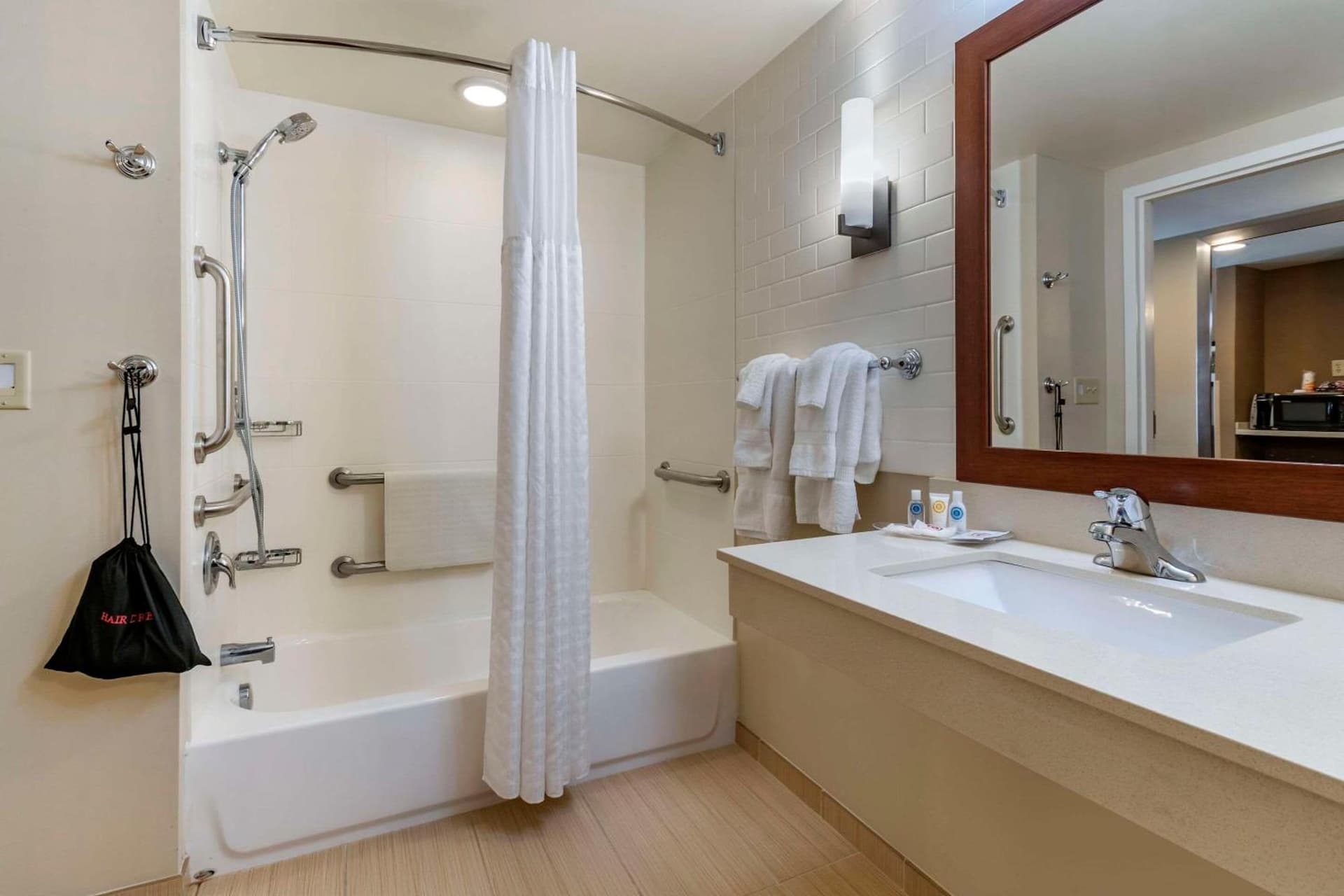 Comfort Suites Manheim - Lancaster gallery photo in Manheim, PA — image 37