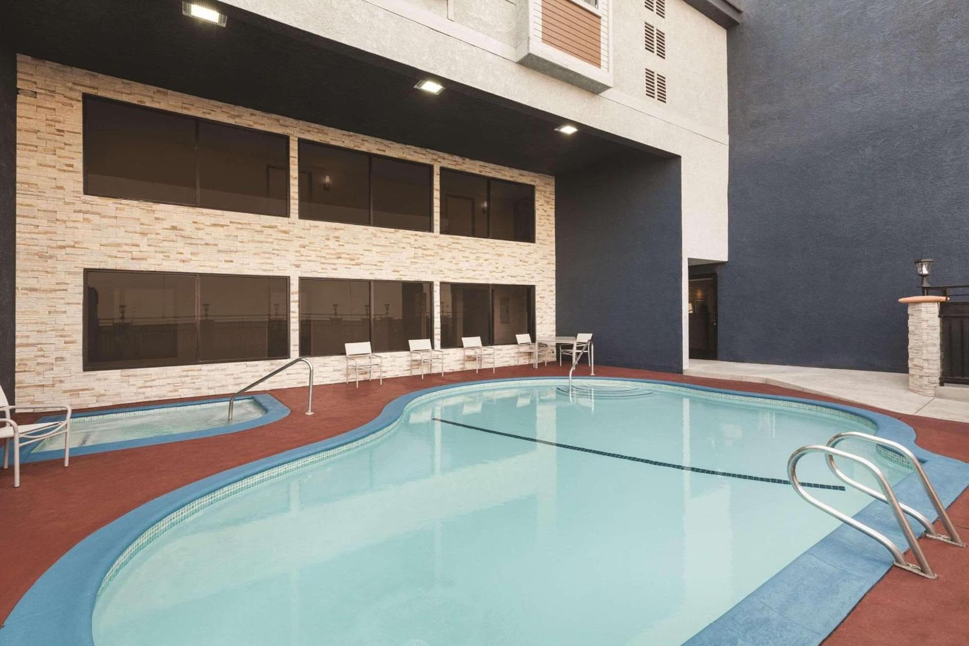 Country Inn & Suites by Radisson, Bakersfield, CA gallery photo in Bakersfield, CA — image 25