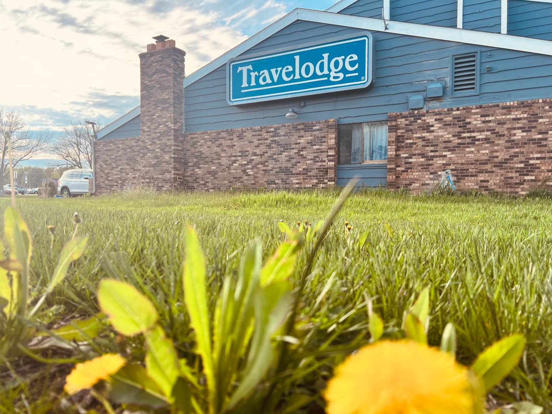 Travelodge by Wyndham Valleyfair Shakopee property views in Shakopee, MN — gallery photo 3