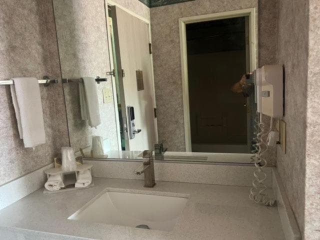 Garden Inn property views in New Castle, IN — gallery photo 3