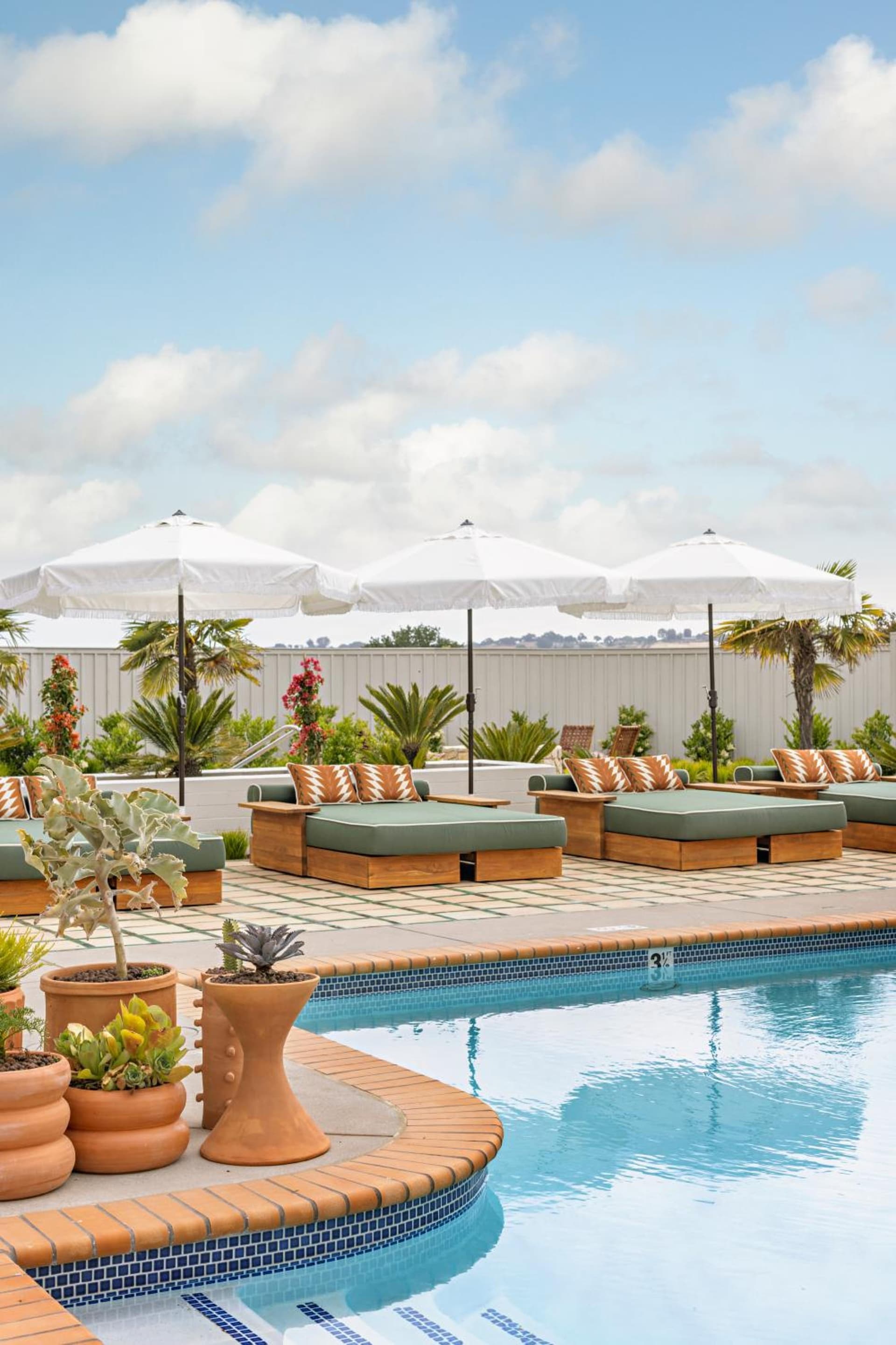 River Lodge Paso - 21 & Over Pool gallery photo in Paso Robles — image 18