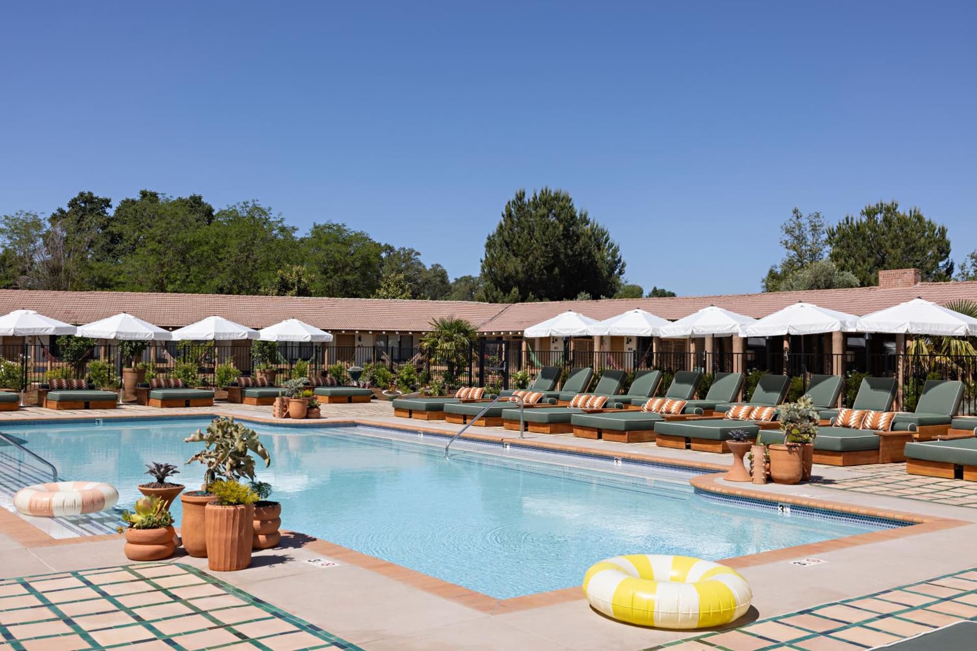 River Lodge Paso - 21 & Over Pool gallery photo in Paso Robles — image 10