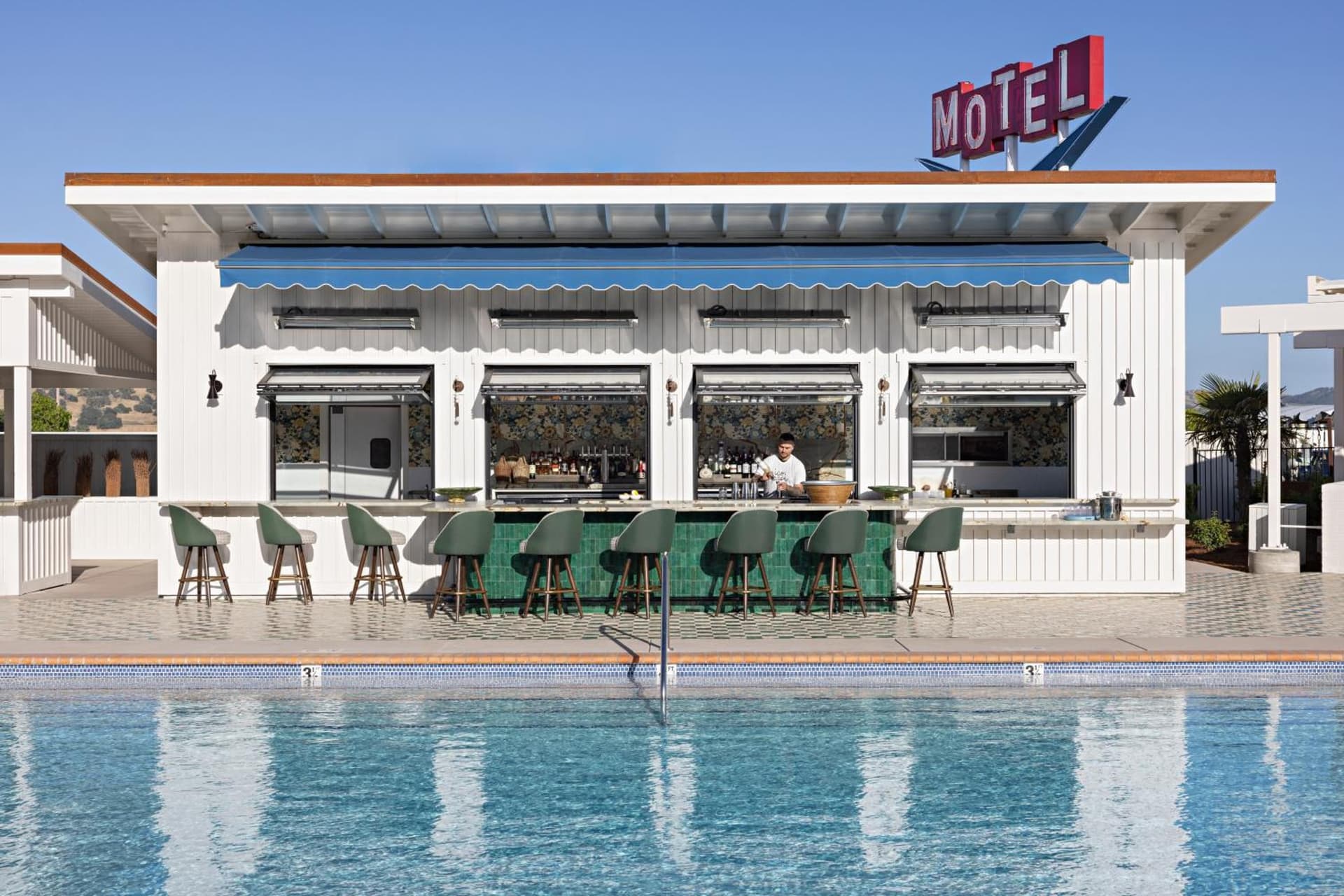 River Lodge Paso - 21 & Over Pool gallery photo in Paso Robles — image 9