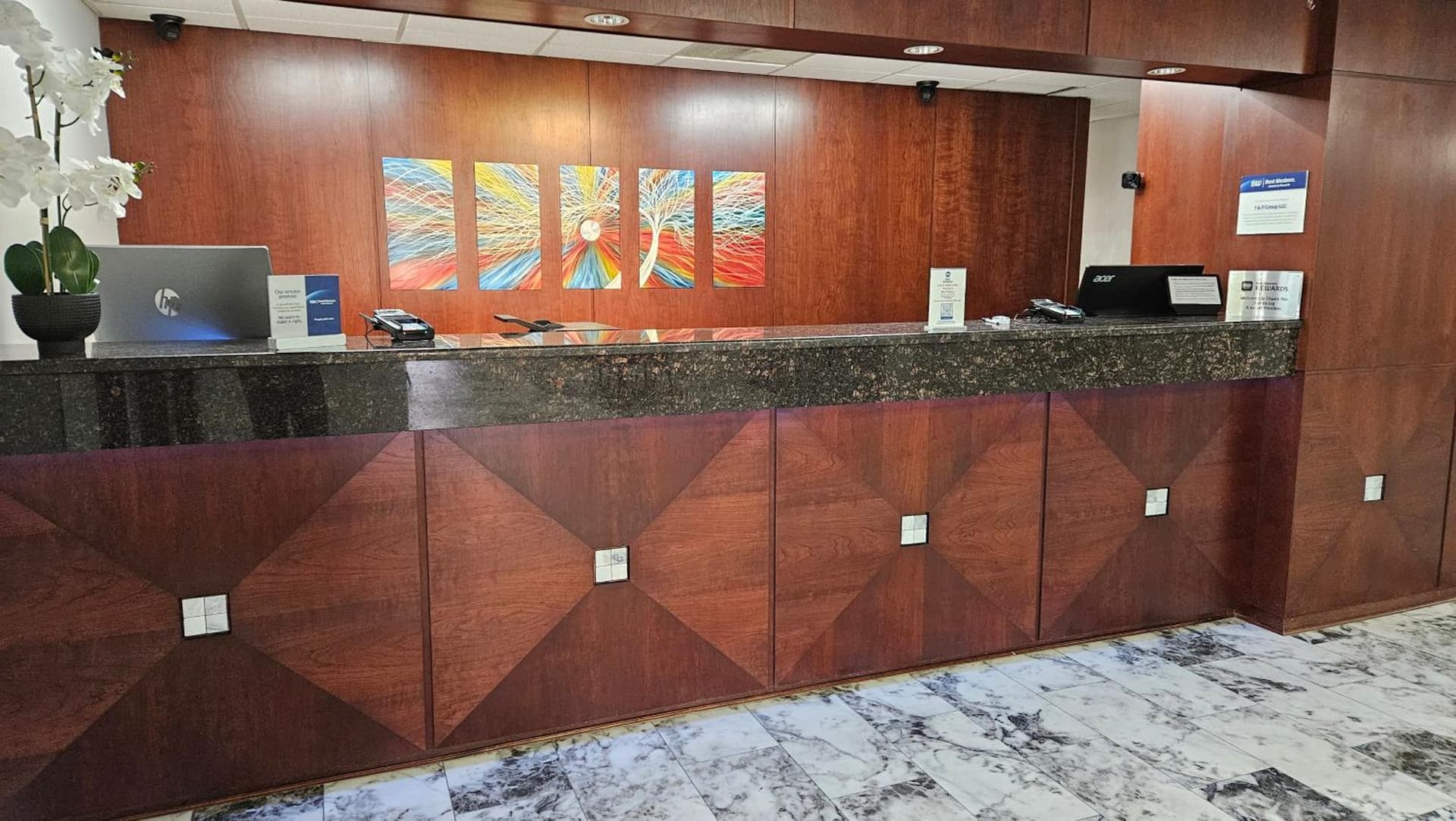 Best Western Hopkinsville KY - BRAND NEW ROOMS gallery photo in Hopkinsville, KY — image 80