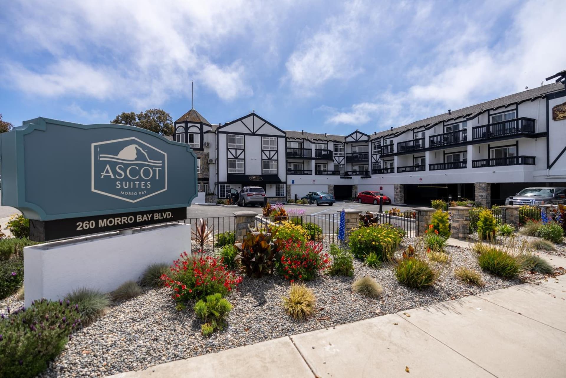 Ascot Suites Morro Bay featured exterior or lobby in Morro Bay, CA — similar hotel