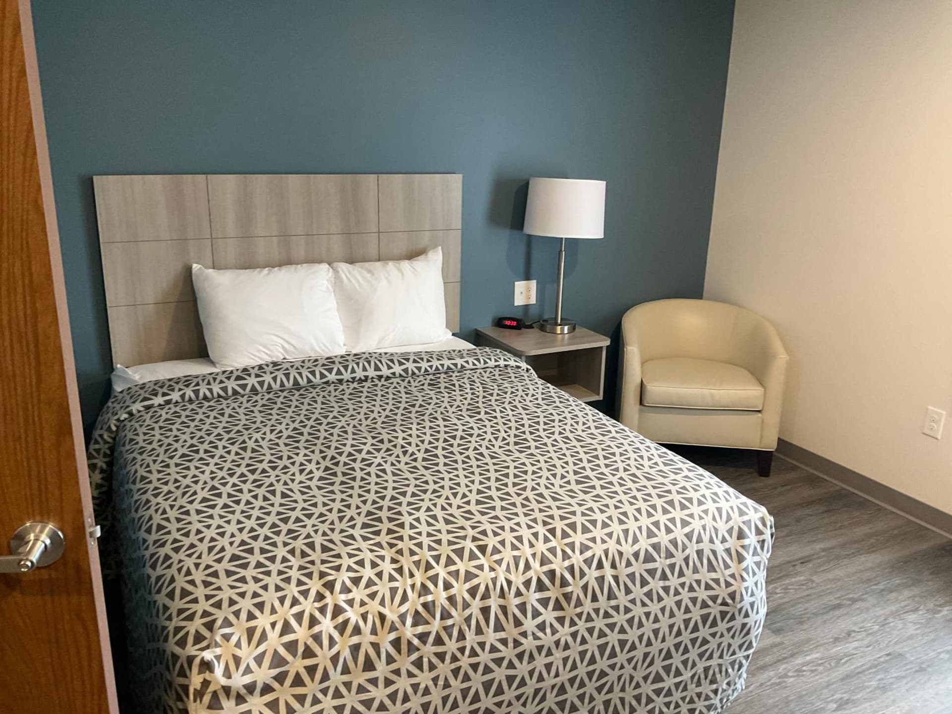 WoodSpring Suites Winston-Salem near Hanes Mall property views in Winston-Salem, NC — gallery photo 3