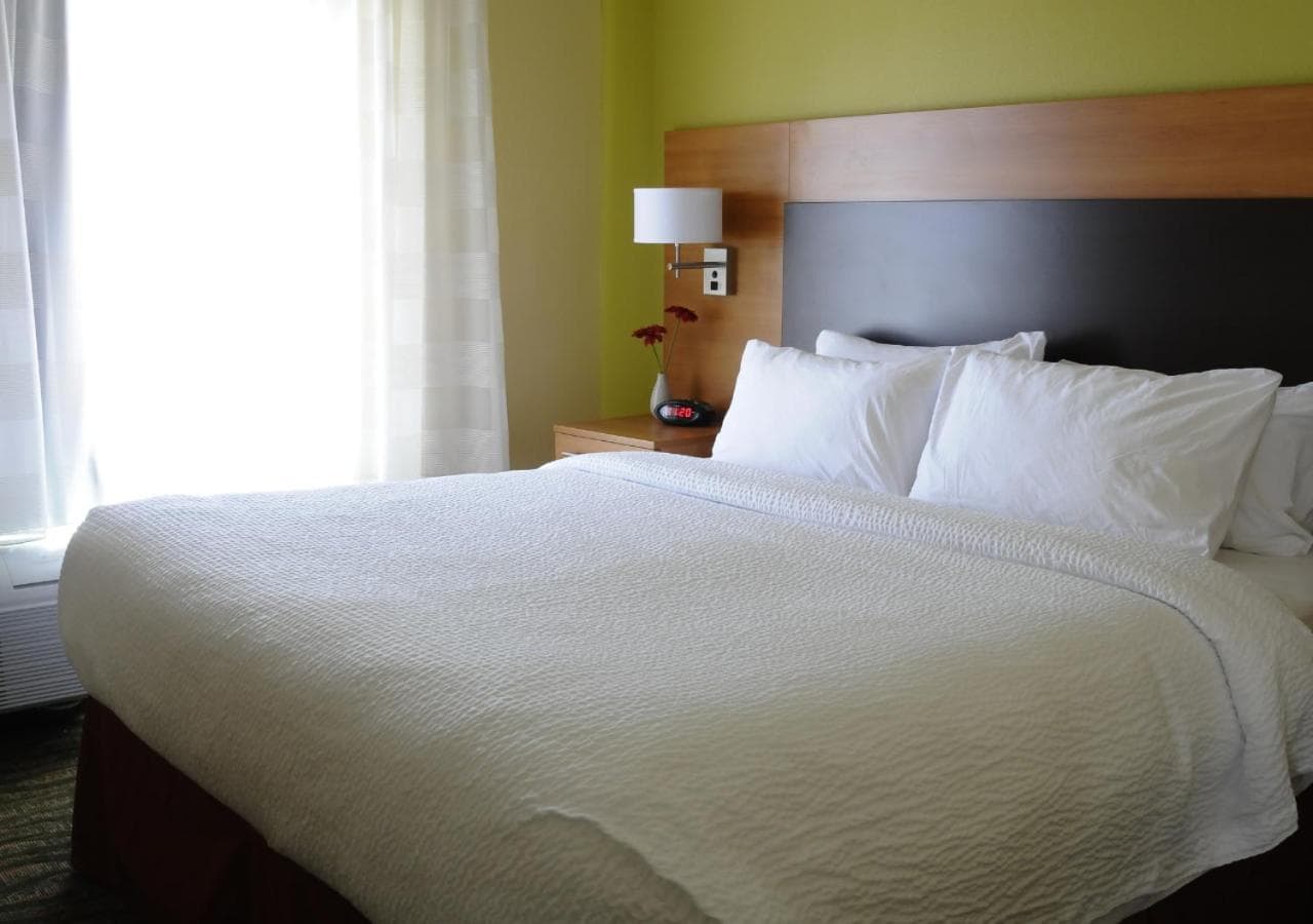 TownePlace Suites Redding property views in Redding, CA — gallery photo 3
