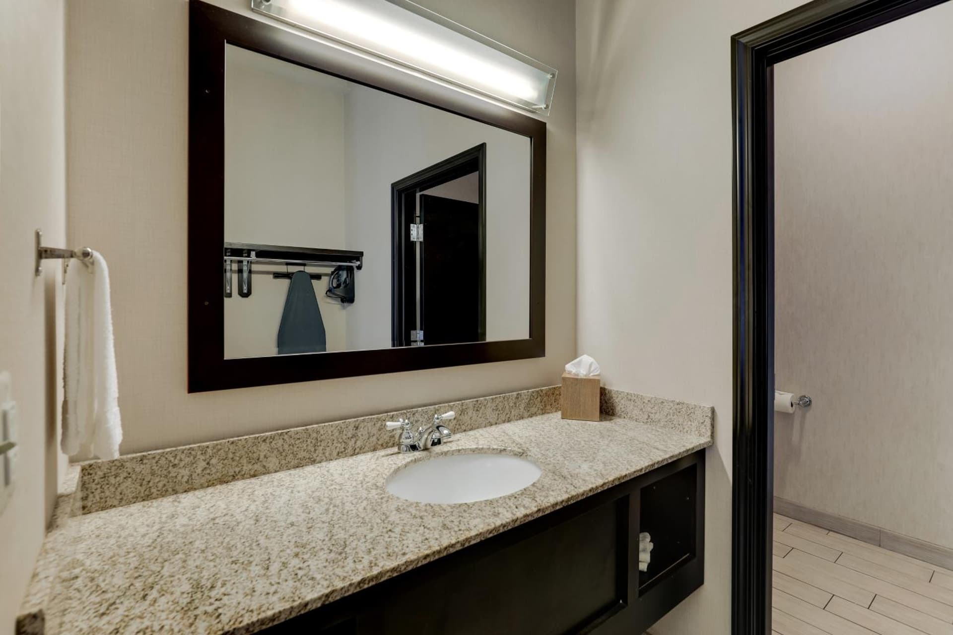 Stoney Creek Hotel Kansas City - Independence gallery photo in Independence, MO — image 26