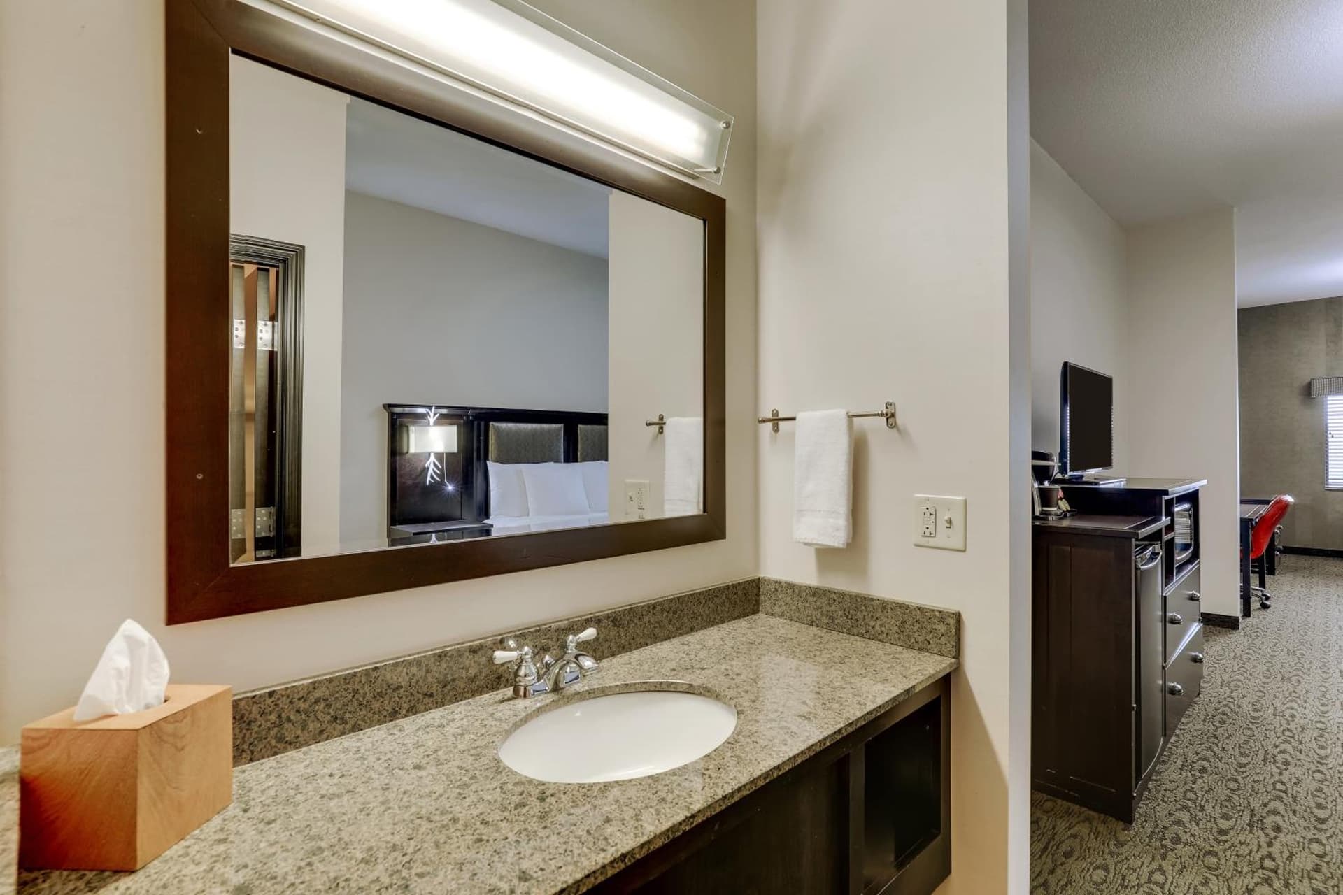 Stoney Creek Hotel Kansas City - Independence gallery photo in Independence, MO — image 11
