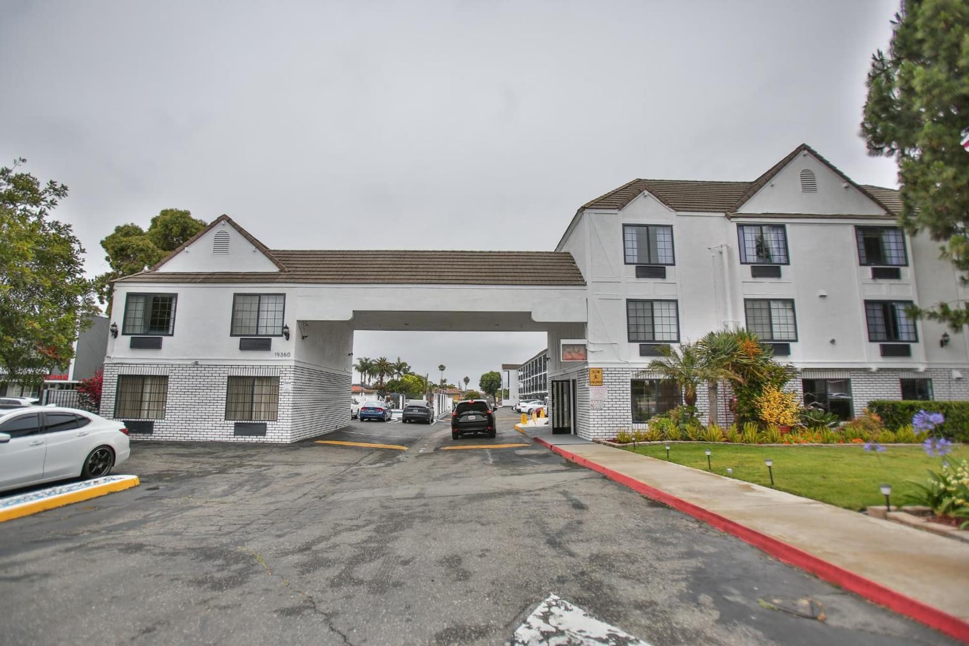 Best Western Surf City gallery photo in Huntington Beach, CA — image 13