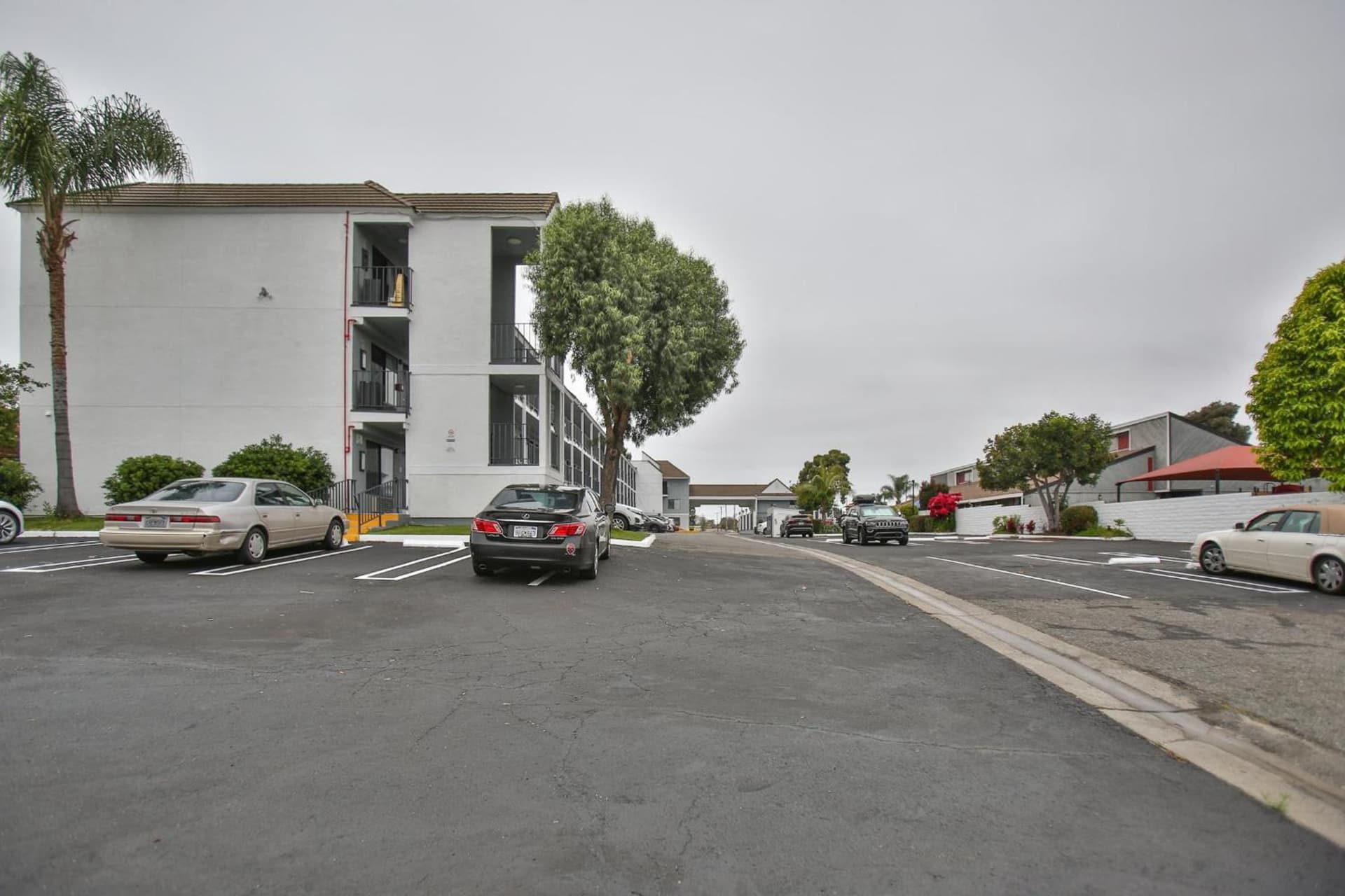 Best Western Surf City gallery photo in Huntington Beach, CA — image 9