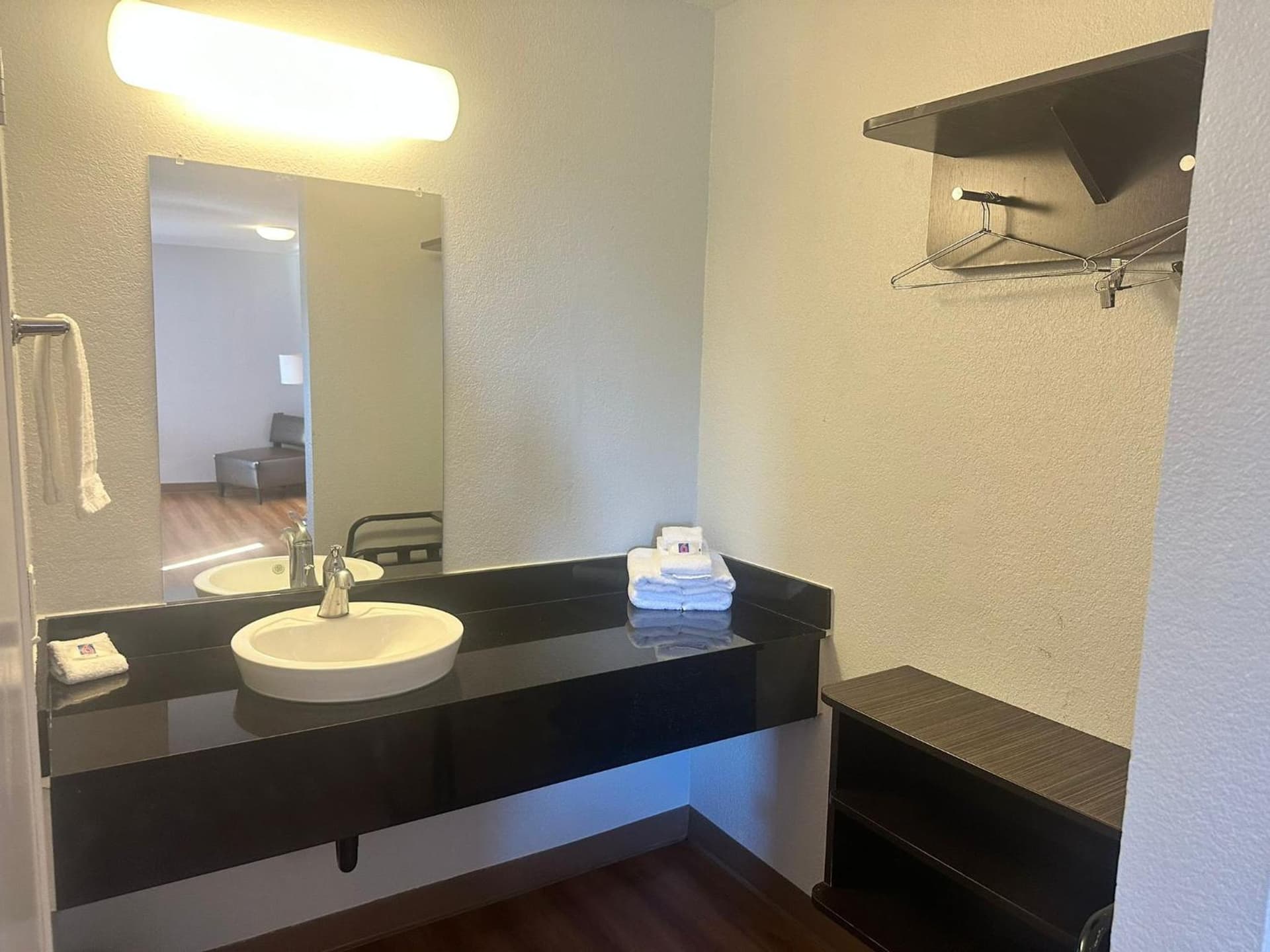 Motel 6-Ventura, CA - South gallery photo in Ventura, CA — image 39