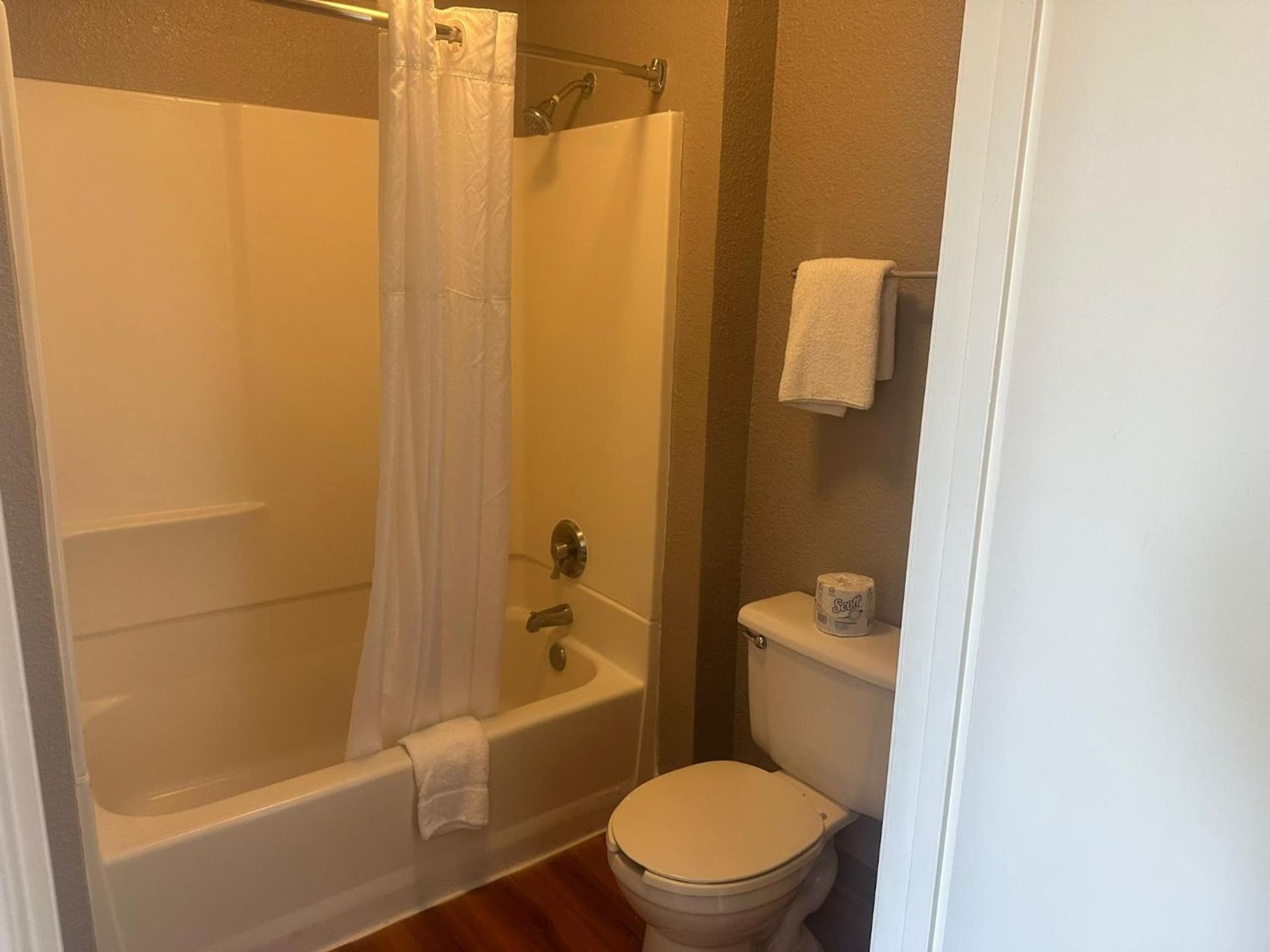 Motel 6-Ventura, CA - South gallery photo in Ventura, CA — image 7