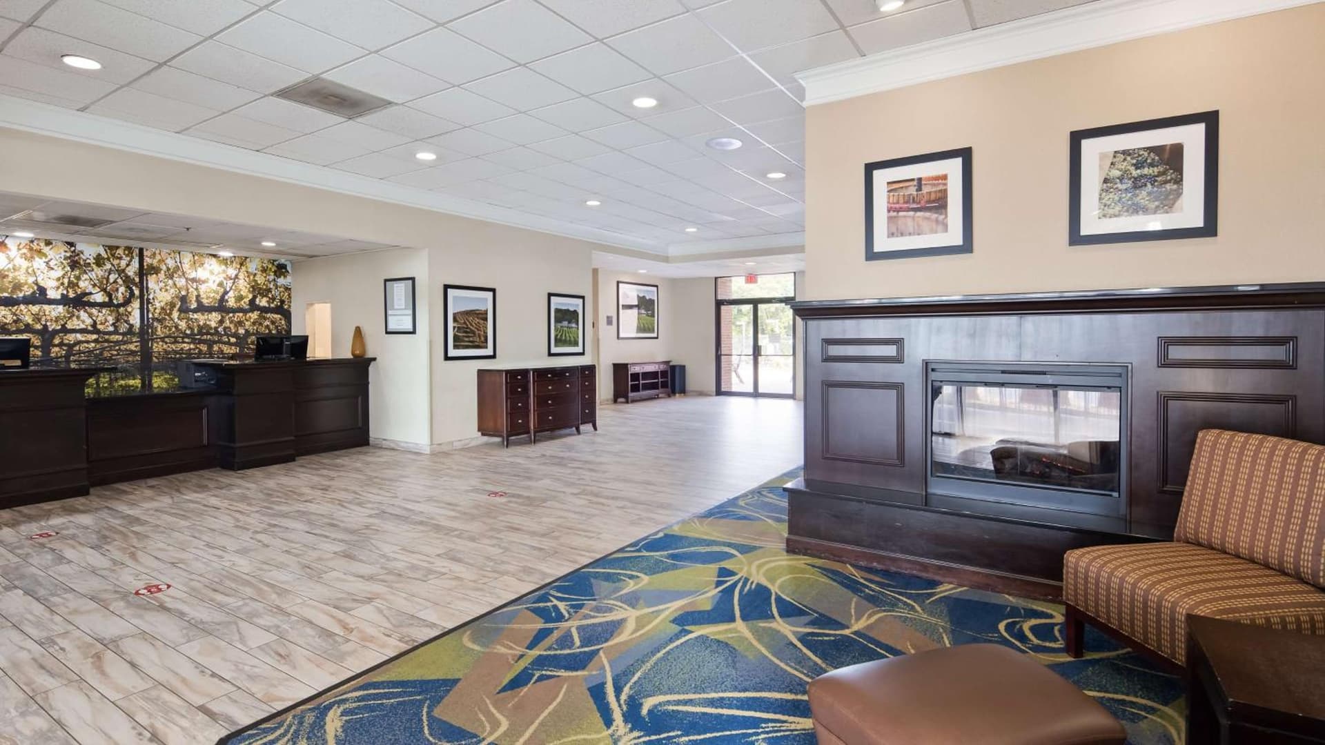 Best Western Leesburg property views in Leesburg, VA — gallery photo 3