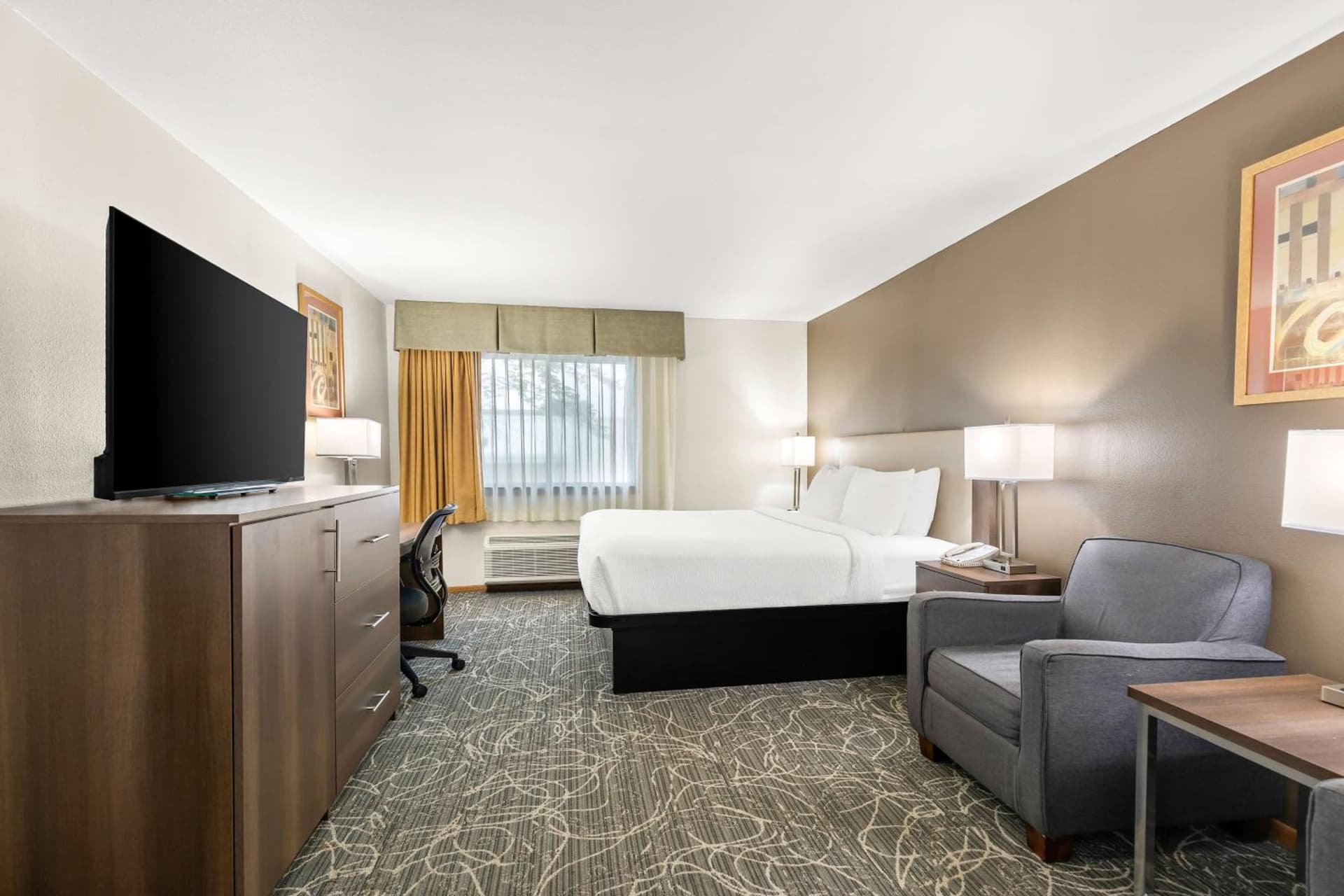 Best Western West Towne Suites gallery photo in Madison, WI — image 17