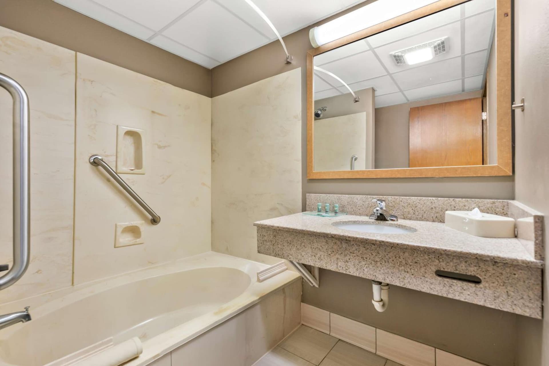 Best Western West Towne Suites gallery photo in Madison, WI — image 12