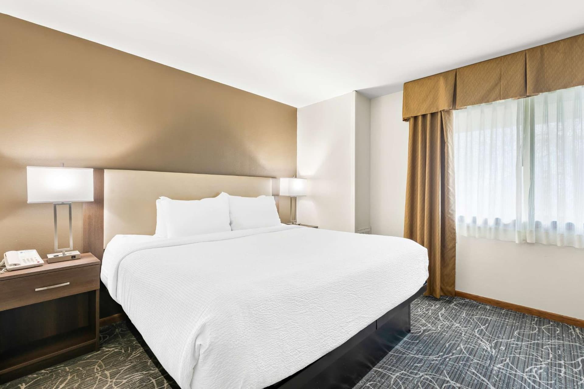 Best Western West Towne Suites gallery photo in Madison, WI — image 52