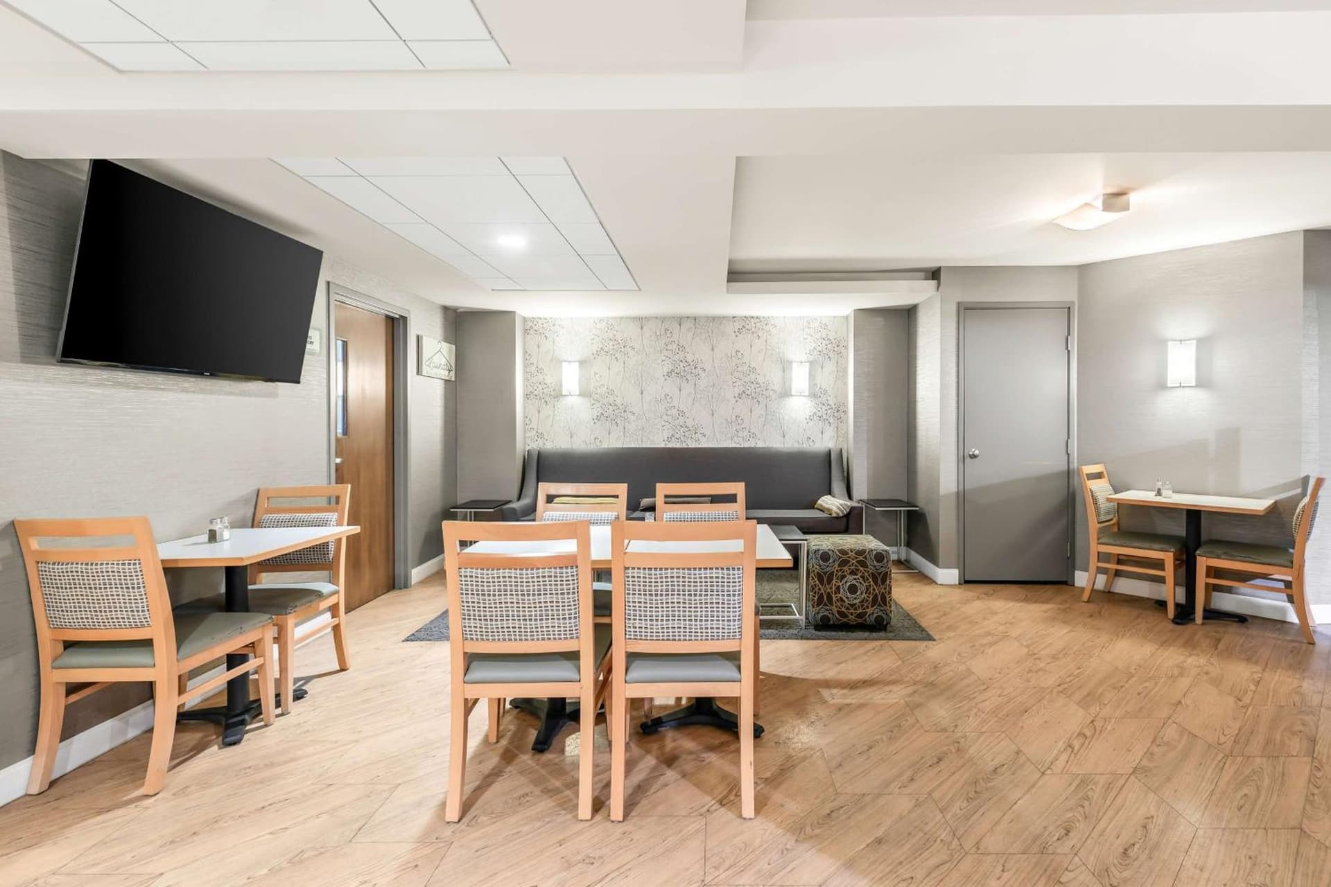 Best Western West Towne Suites gallery photo in Madison, WI — image 51