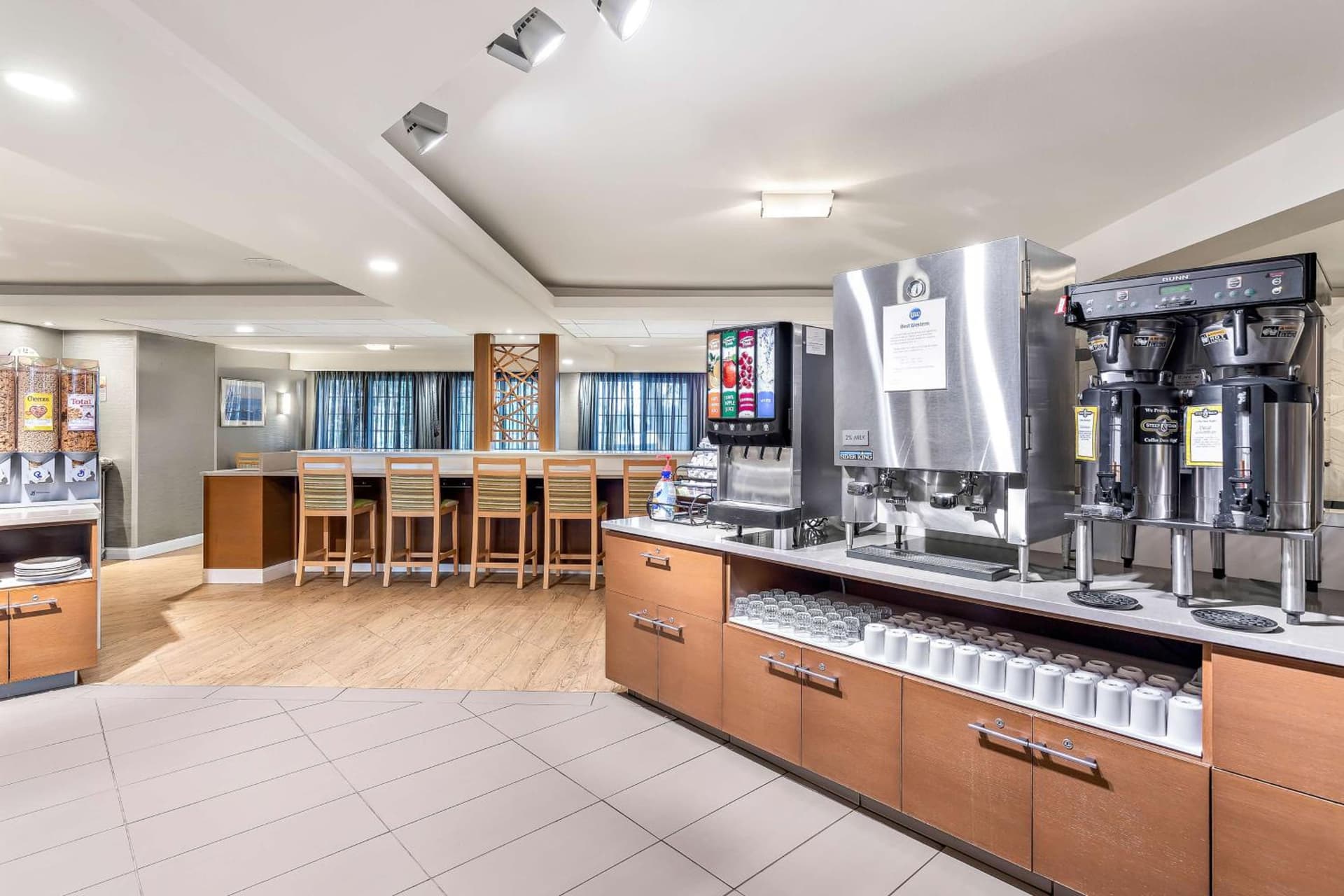 Best Western West Towne Suites gallery photo in Madison, WI — image 25