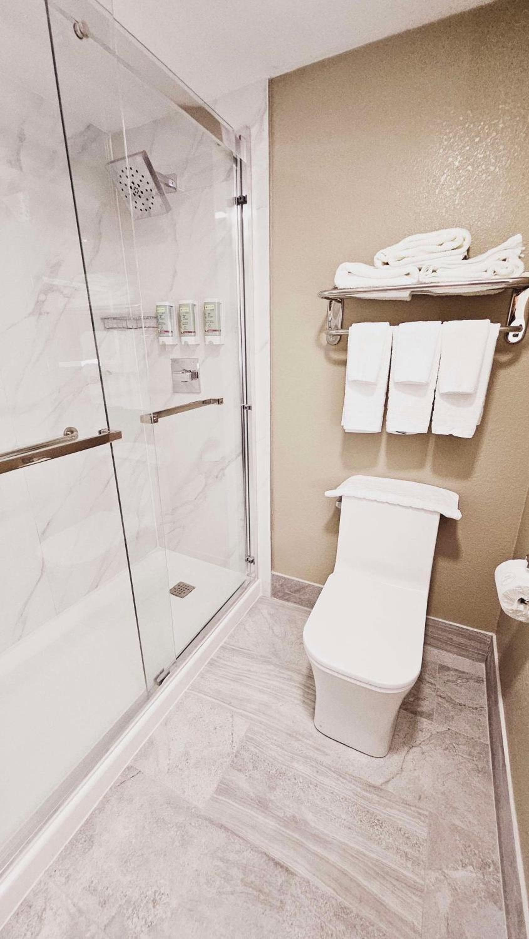Best Western Hopkinsville KY - BRAND NEW ROOMS gallery photo in Hopkinsville, KY — image 23