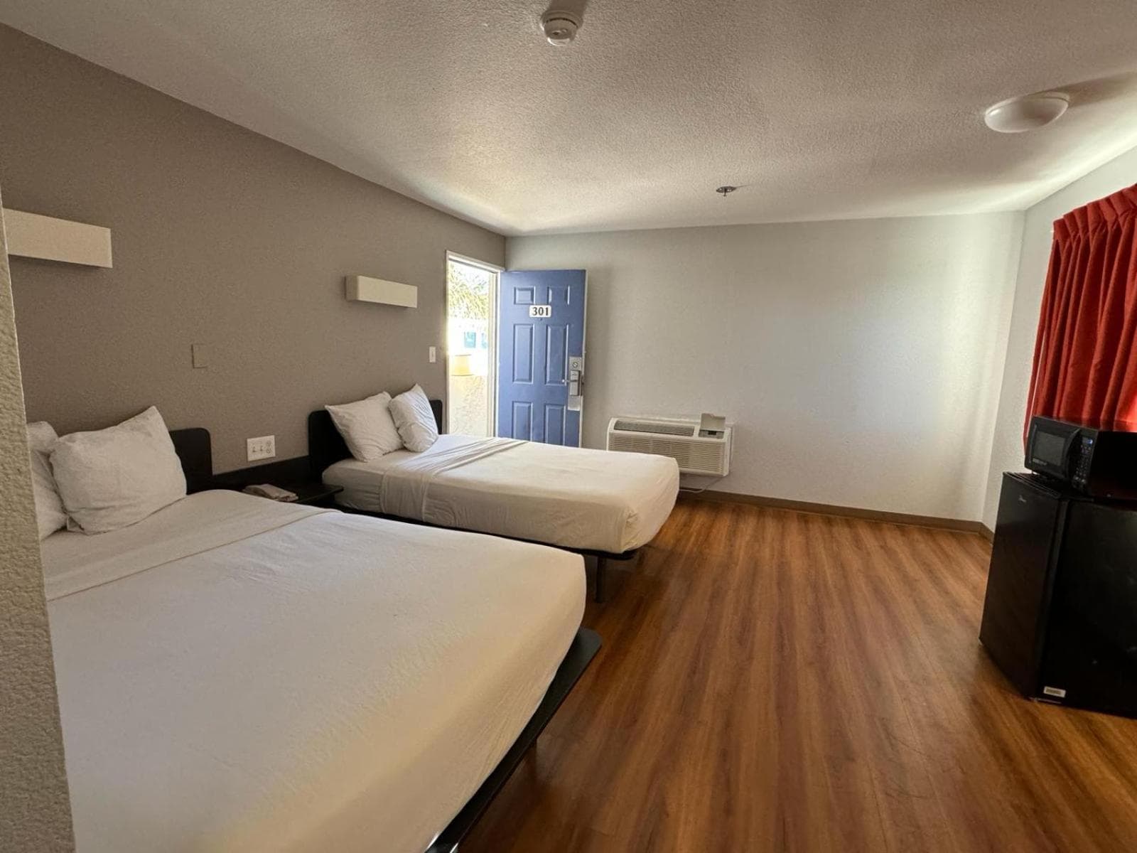 Motel 6-Ventura, CA - South gallery photo in Ventura, CA — image 5