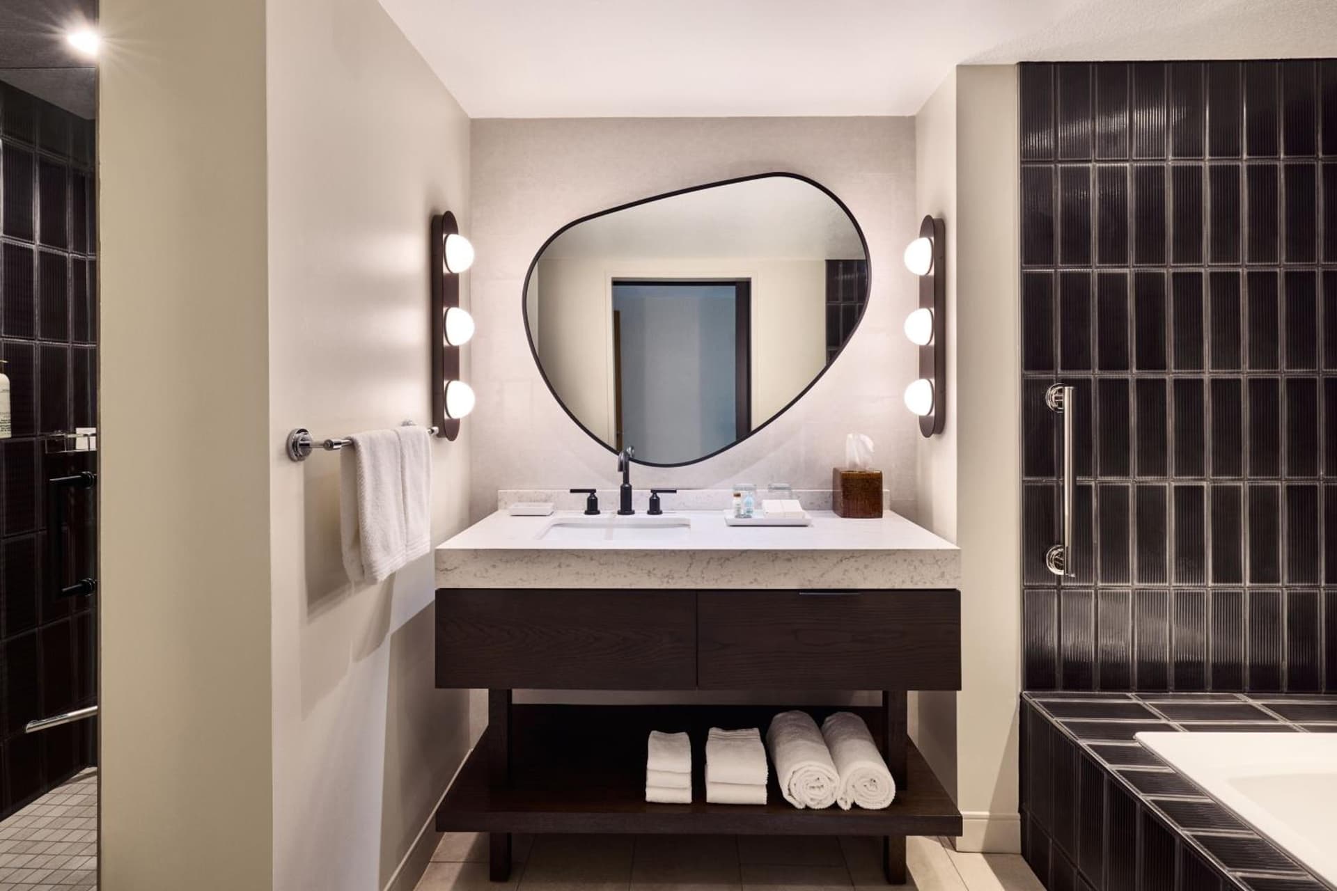Renaissance Phoenix Glendale Hotel & Conference Center gallery photo in Glendale, AZ — image 72