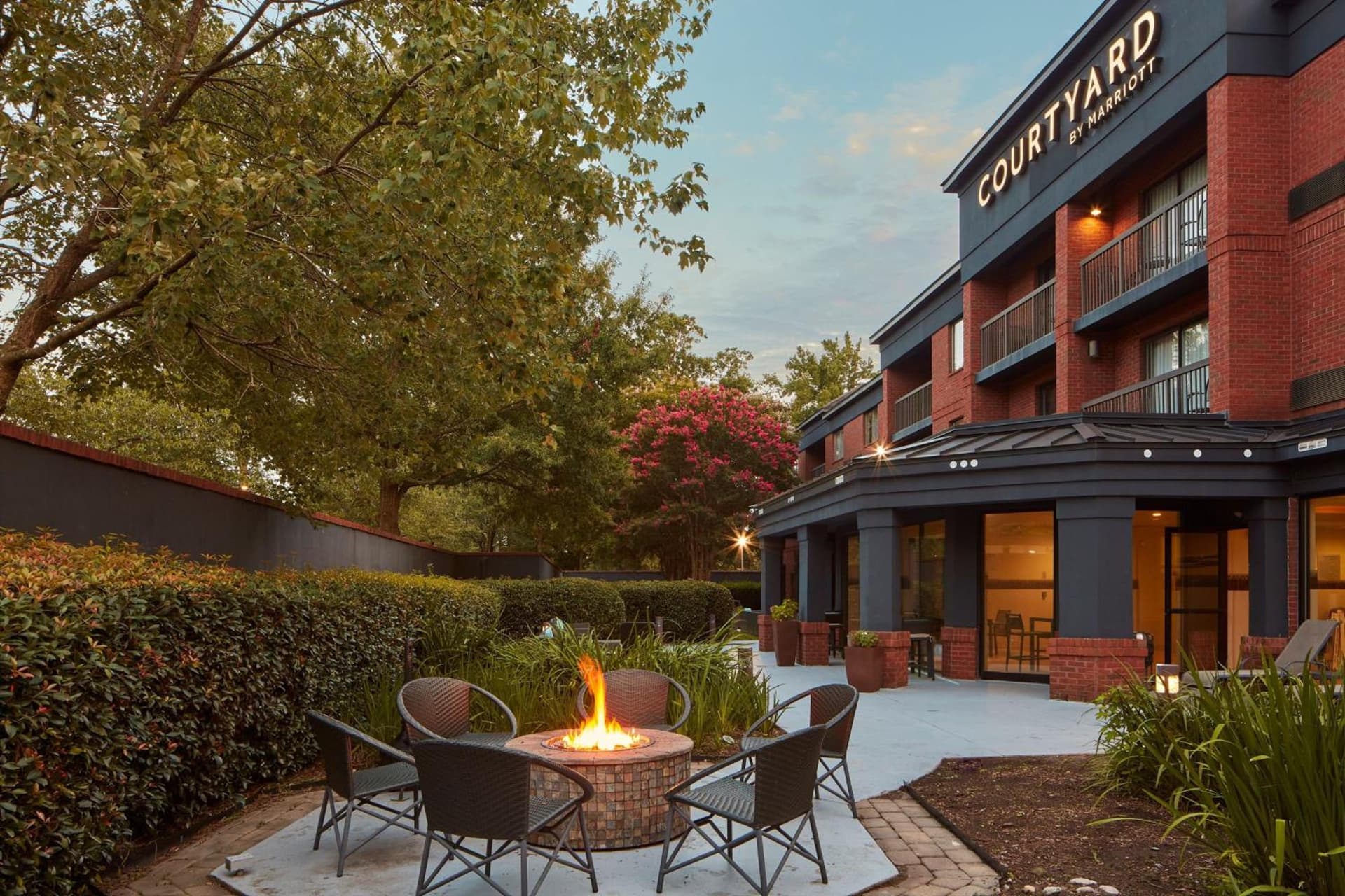Courtyard Newport News Yorktown gallery photo in Newport News, VA — image 21