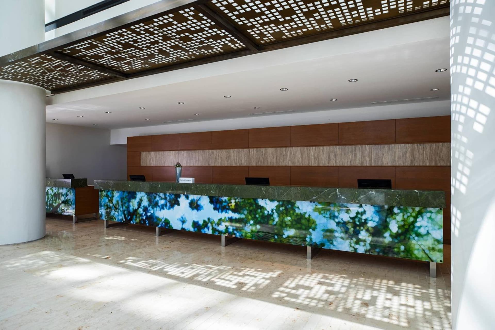 Renaissance Schaumburg Convention Center Hotel gallery photo in Schaumburg, IL — image 37