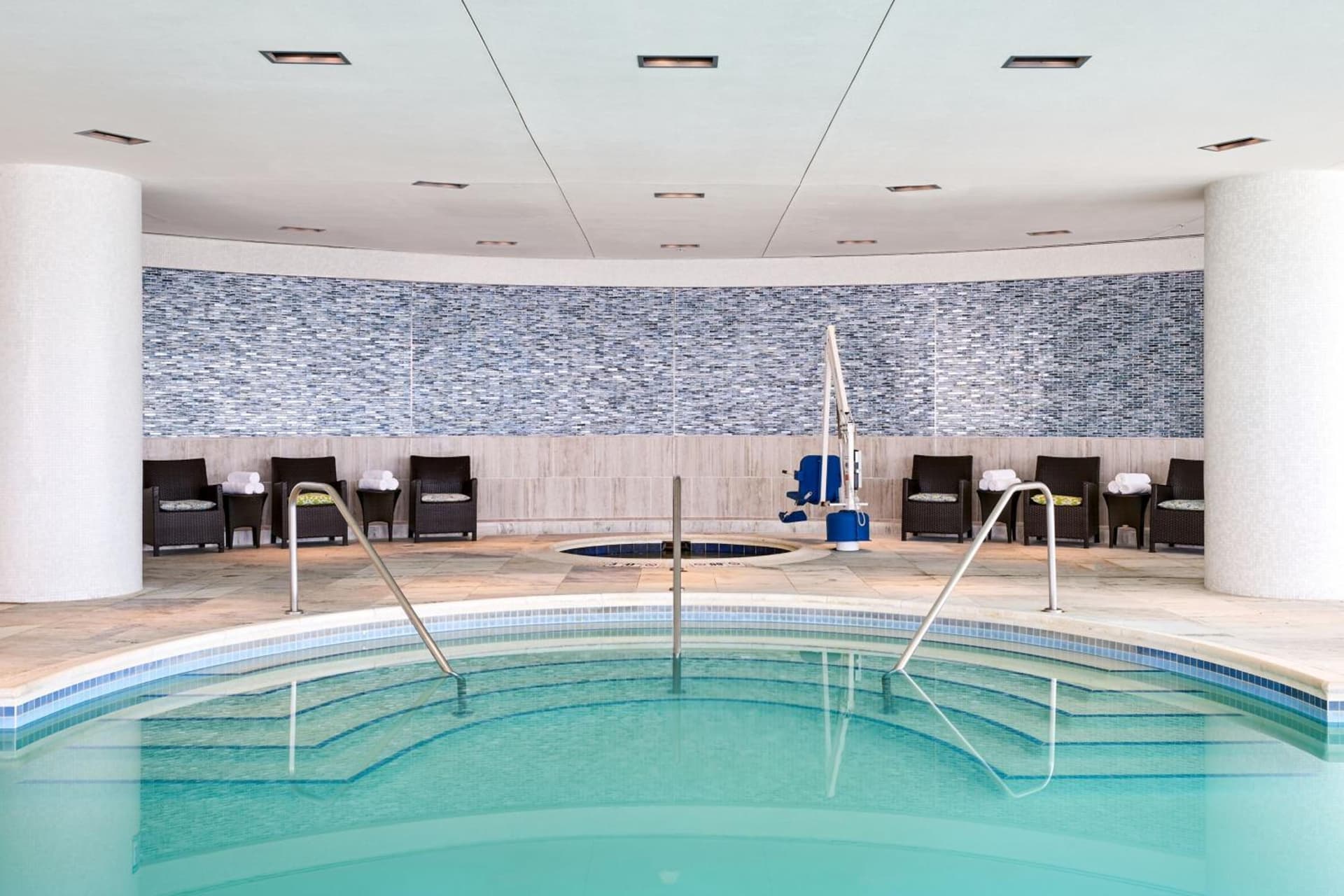 Renaissance Schaumburg Convention Center Hotel gallery photo in Schaumburg, IL — image 59