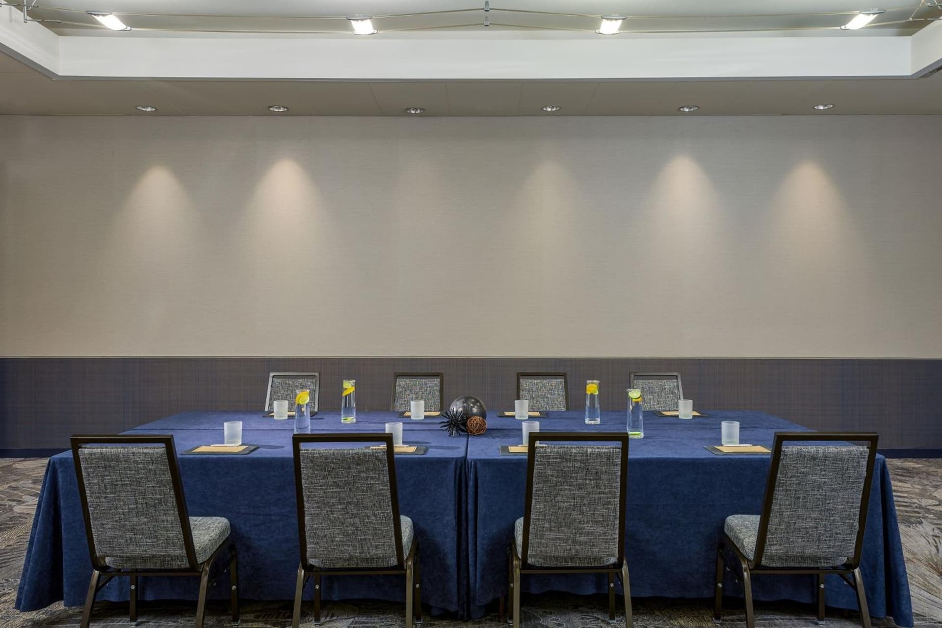 Renaissance Schaumburg Convention Center Hotel gallery photo in Schaumburg, IL — image 70